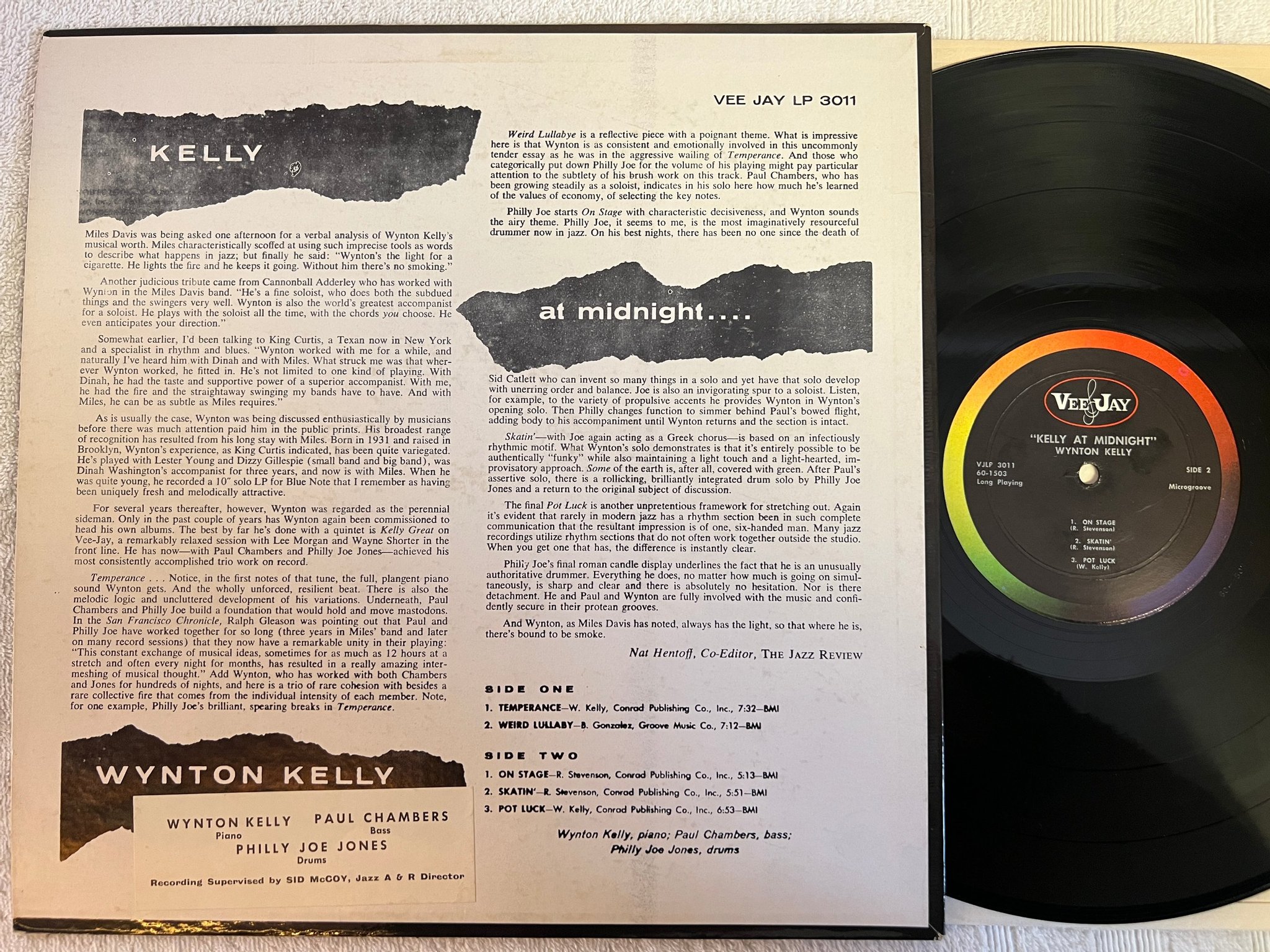 Omslagsbild för skivan WYNTON KELLY at midnight LP -60 US VEEJAY VJLP 3011