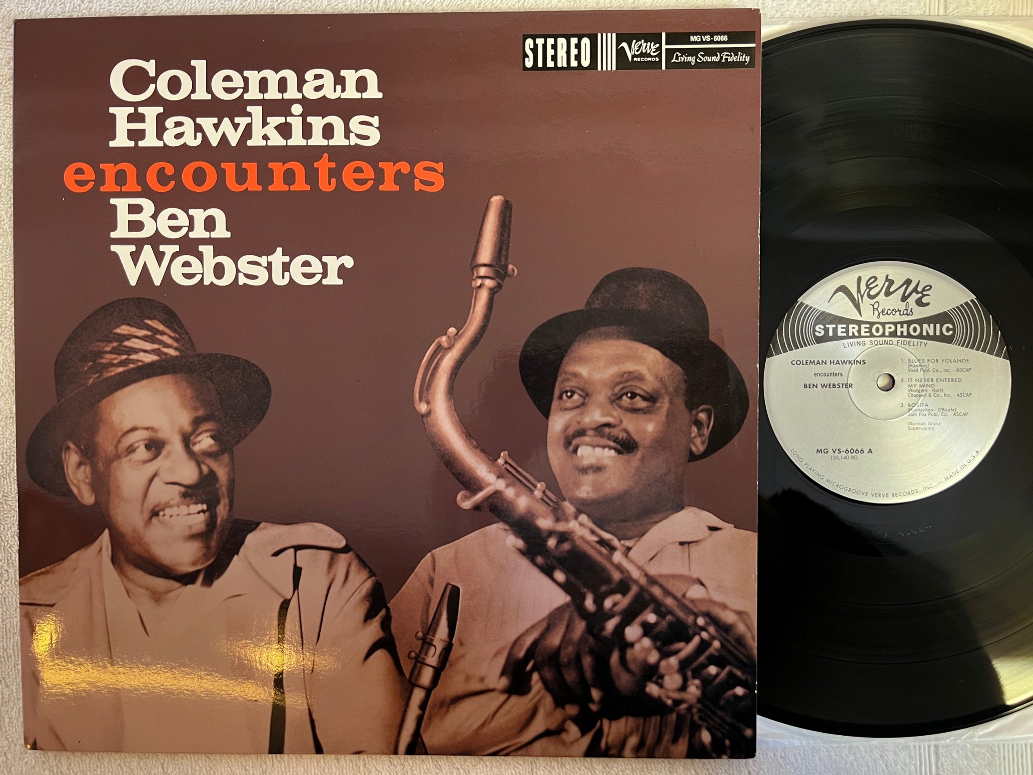 Omslagsbild för skivan COLEMAN HAWKINS encounters BEN WEBSTER LP -95 US CLASSIC RECORDS MG VS-6066