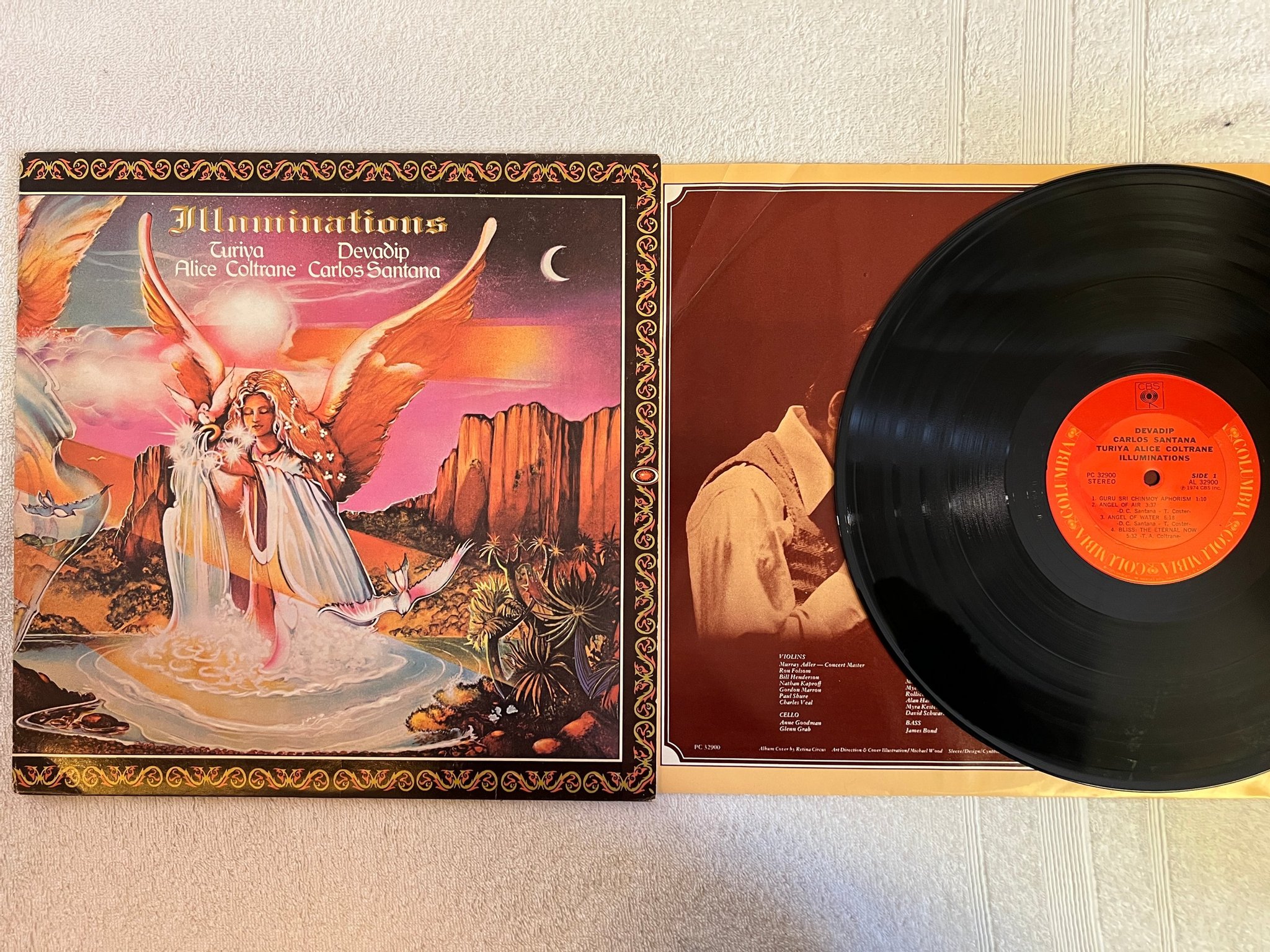 Omslagsbild för skivan CARLOS SANTANA ALICE COLTRANE illuminations LP -74 US CBS/COLUMBIA PC 32900