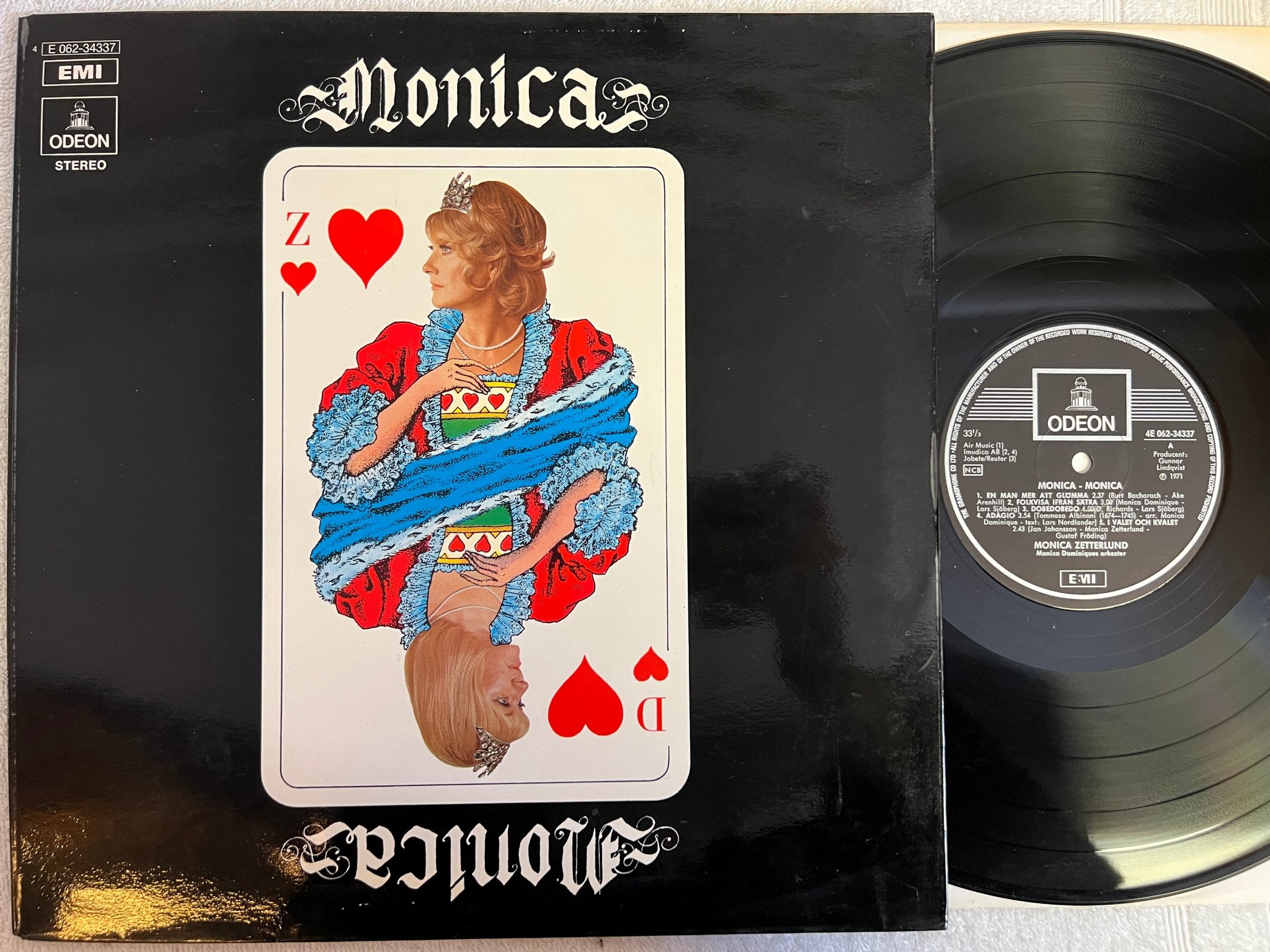 Omslagsbild för skivan MONICA ZETTERLUND Monica Monica LP -71 Swe ODEPN 4E 062-34337