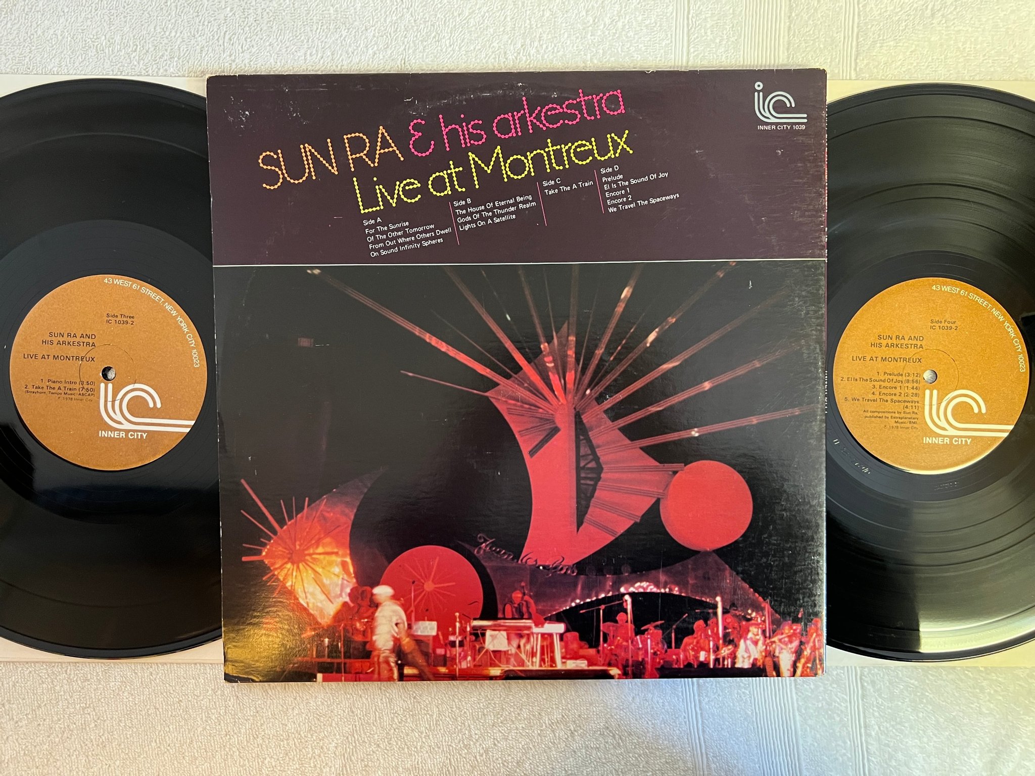 Omslagsbild för skivan SUN RA & His Arkestra Live At Montreux 2xLP -78 US INNER CITY 1039  