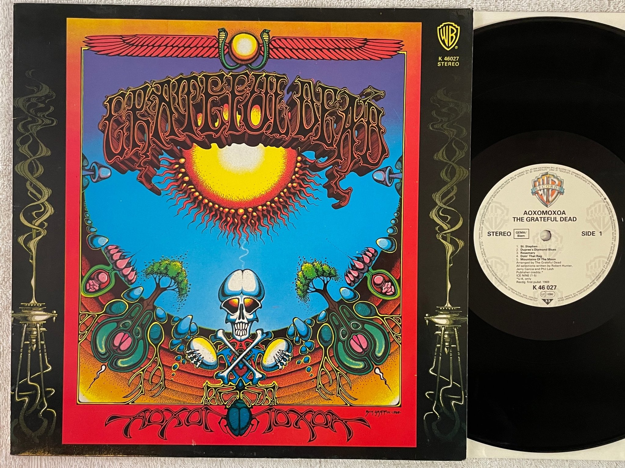 Omslagsbild för skivan THE GRATEFUL DEAD aoxomoxoa LP re Ger WARNER BROS K 46027