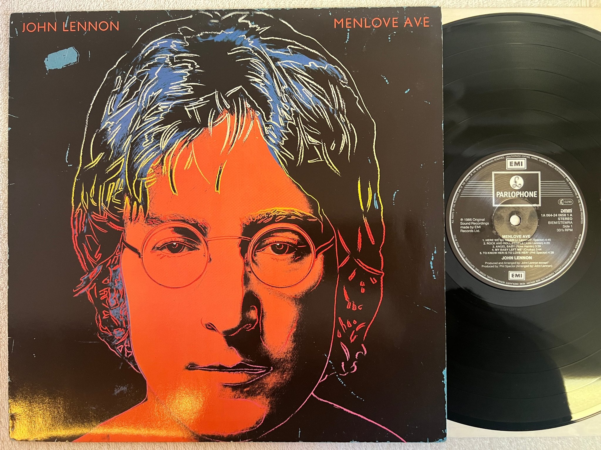 Omslagsbild för skivan JOHN LENNON menlove ave LP -86 Hol EMI  Andy Warhol cover art 