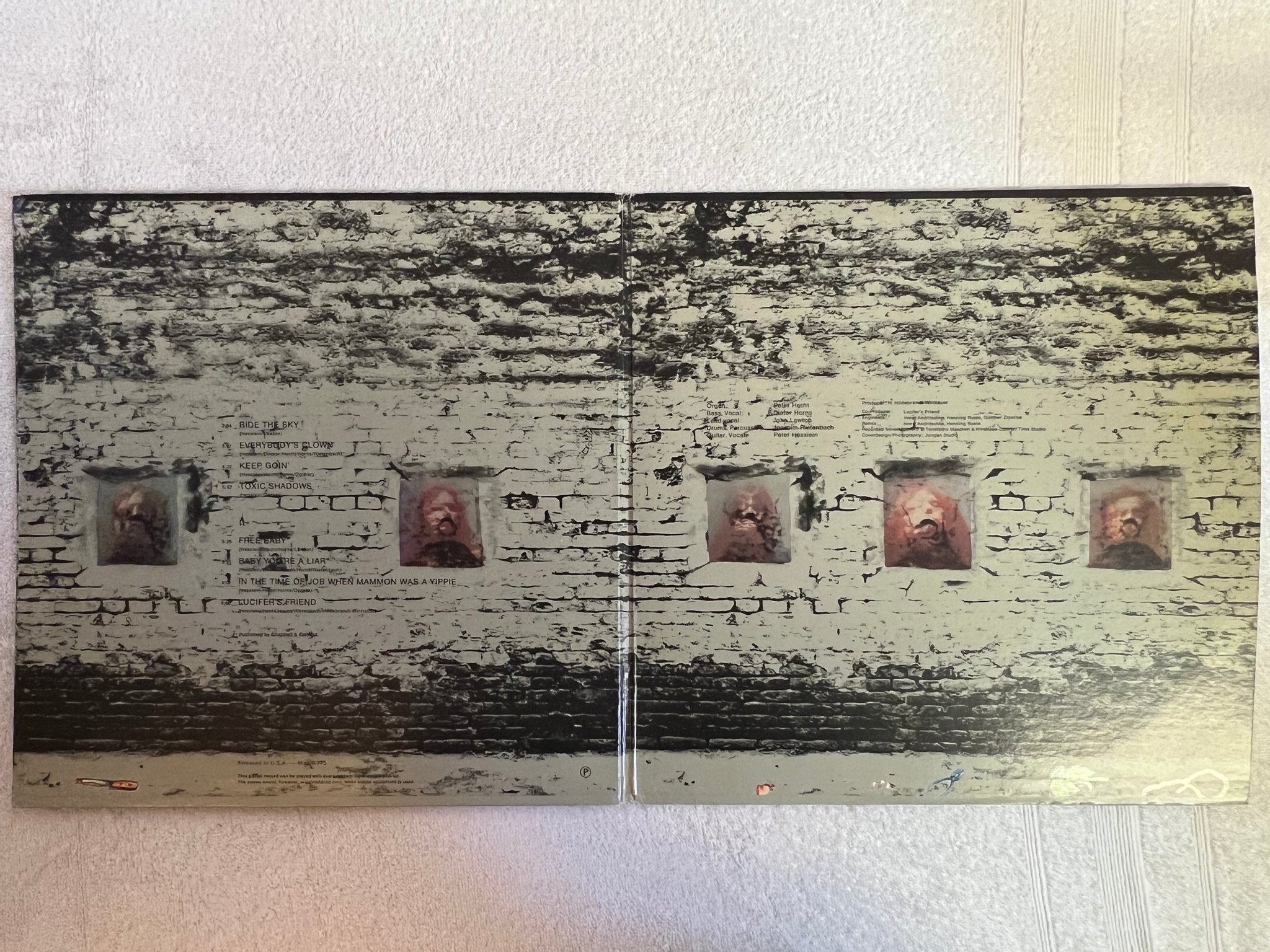 Omslagsbild för skivan LUCIFER'S FRIEND s/t LP -73 US BILLINGSGATE BG 1002 hard rock