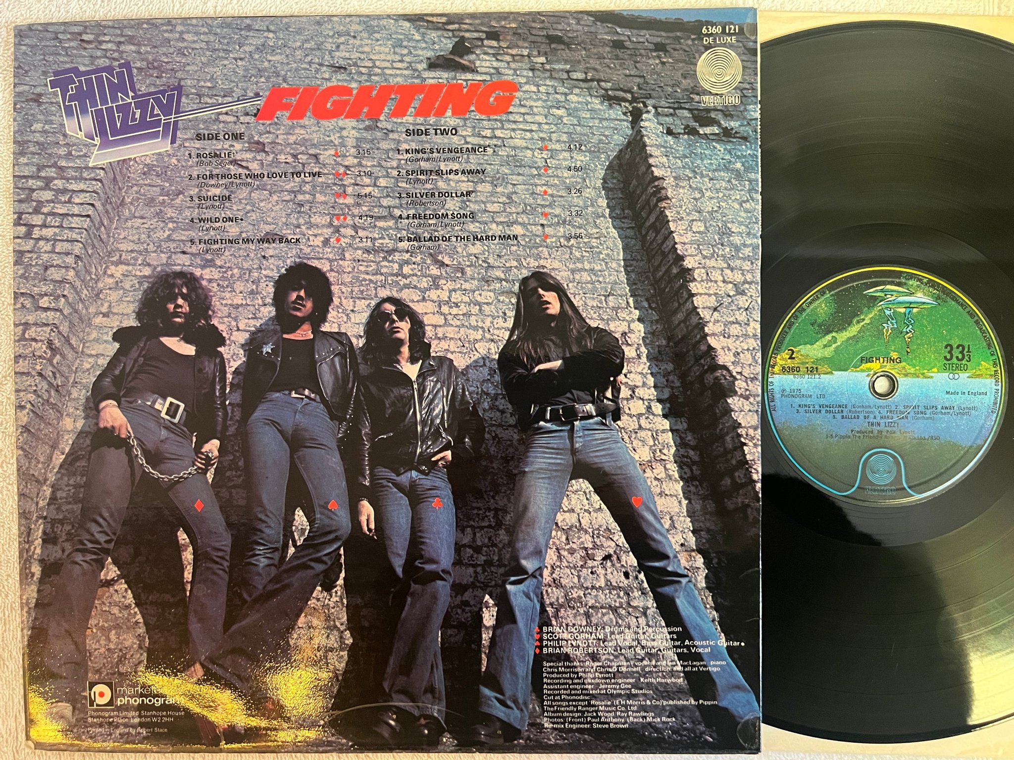 Omslagsbild för skivan THIN LIZZY fighting LP -75 UK VERTIGO 6360121 