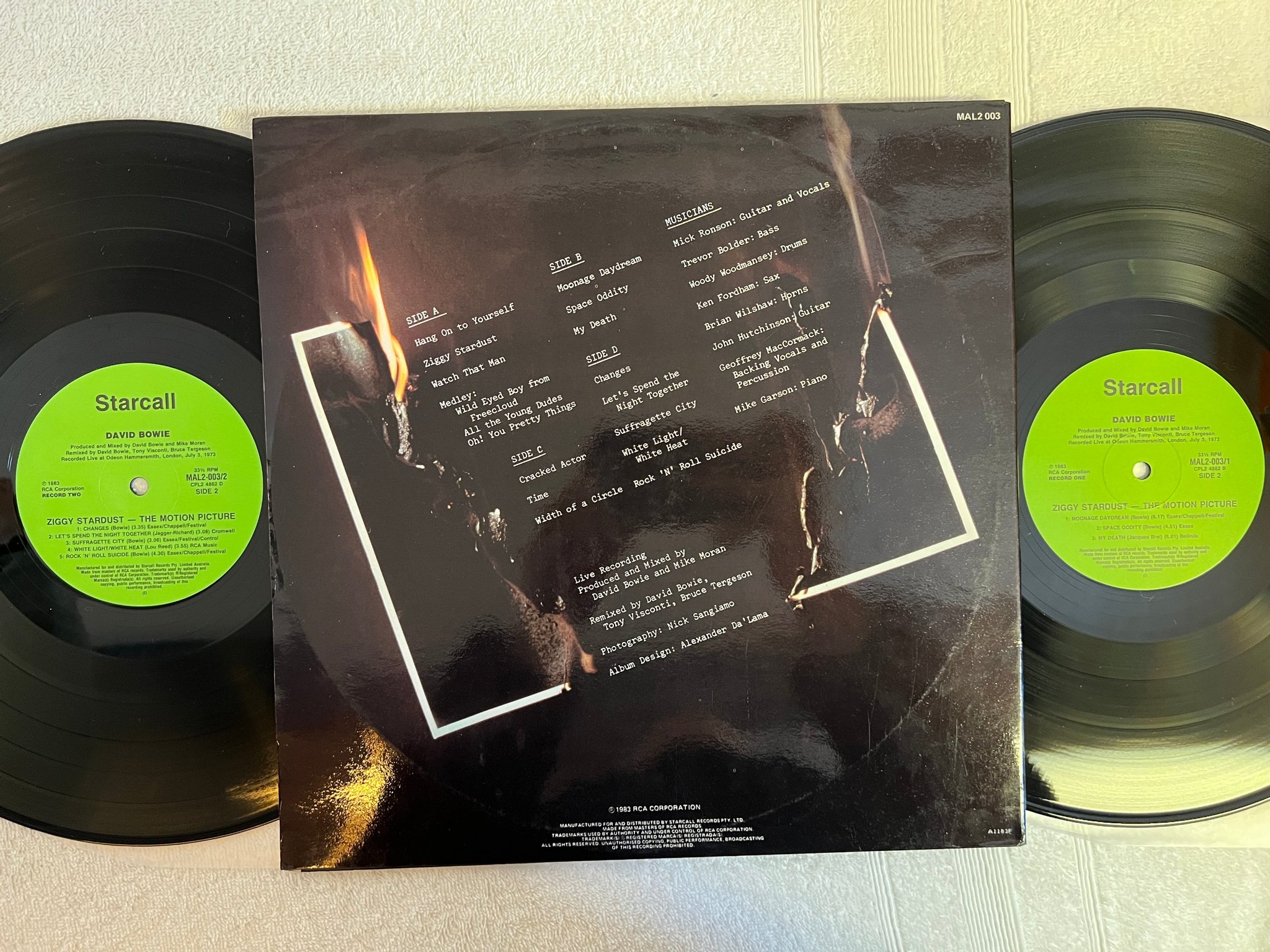 Omslagsbild för skivan DAVID BOWIE Ziggy Stardust - The Motion Picture 2xLP Australia STARCALL MAL2 003