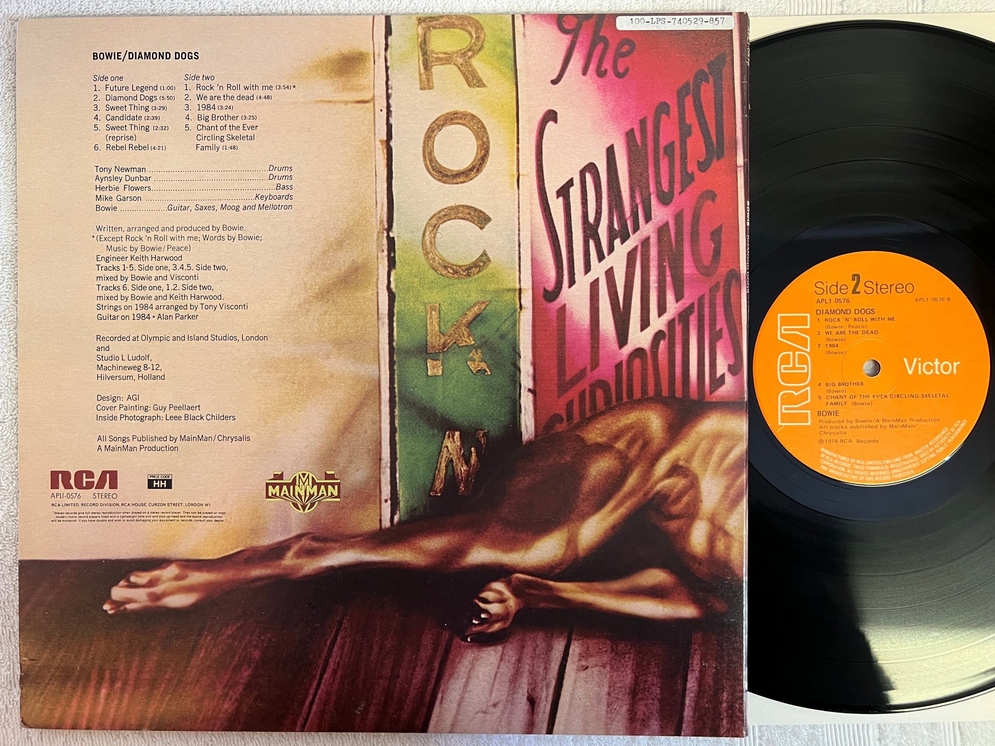 Omslagsbild för skivan DAVID BOWIE diamond dogs LP -74 UK RCA APL1 0576 