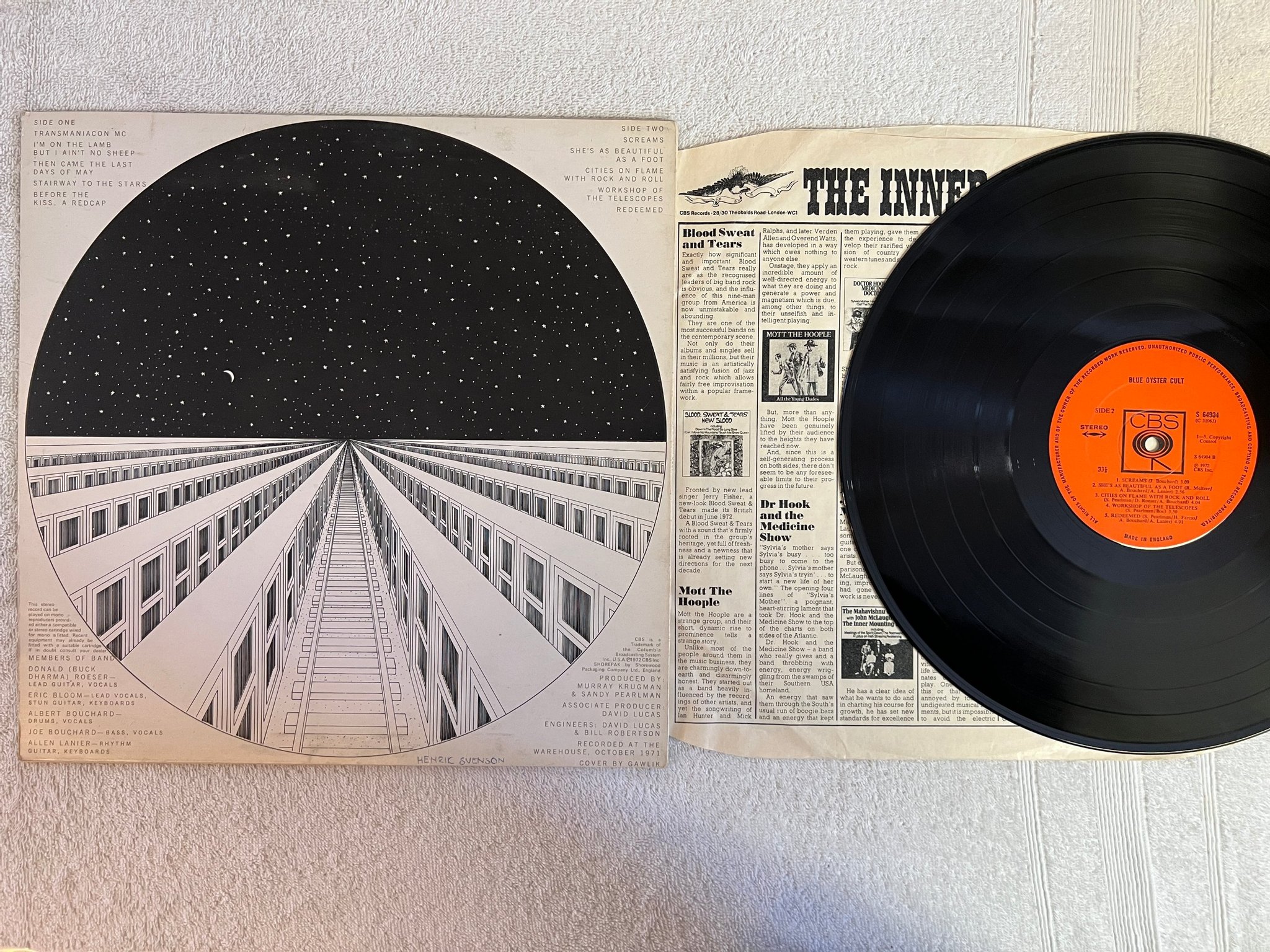 Omslagsbild för skivan BLUE ÖYSTER CULT s/t LP -72 UK CBS S 64904