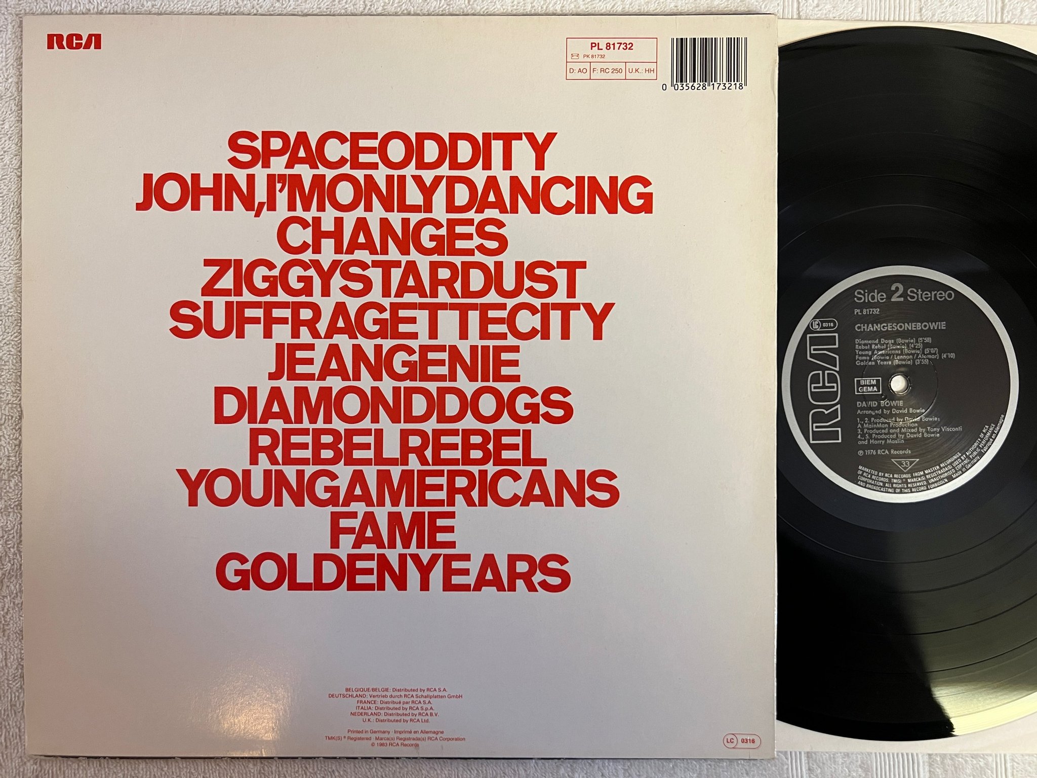 Omslagsbild för skivan DAVID BOWIE ChangesOneBowie LP -83 RCA PL 81732