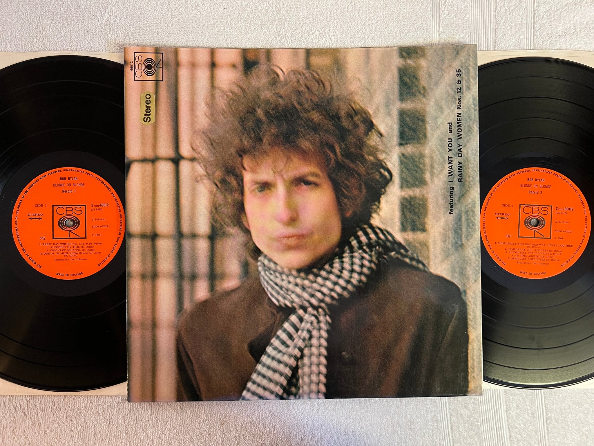Omslagsbild för skivan BOB DYLAN blonde on blonde 2xLP -66 UK CBS SDDP 66012