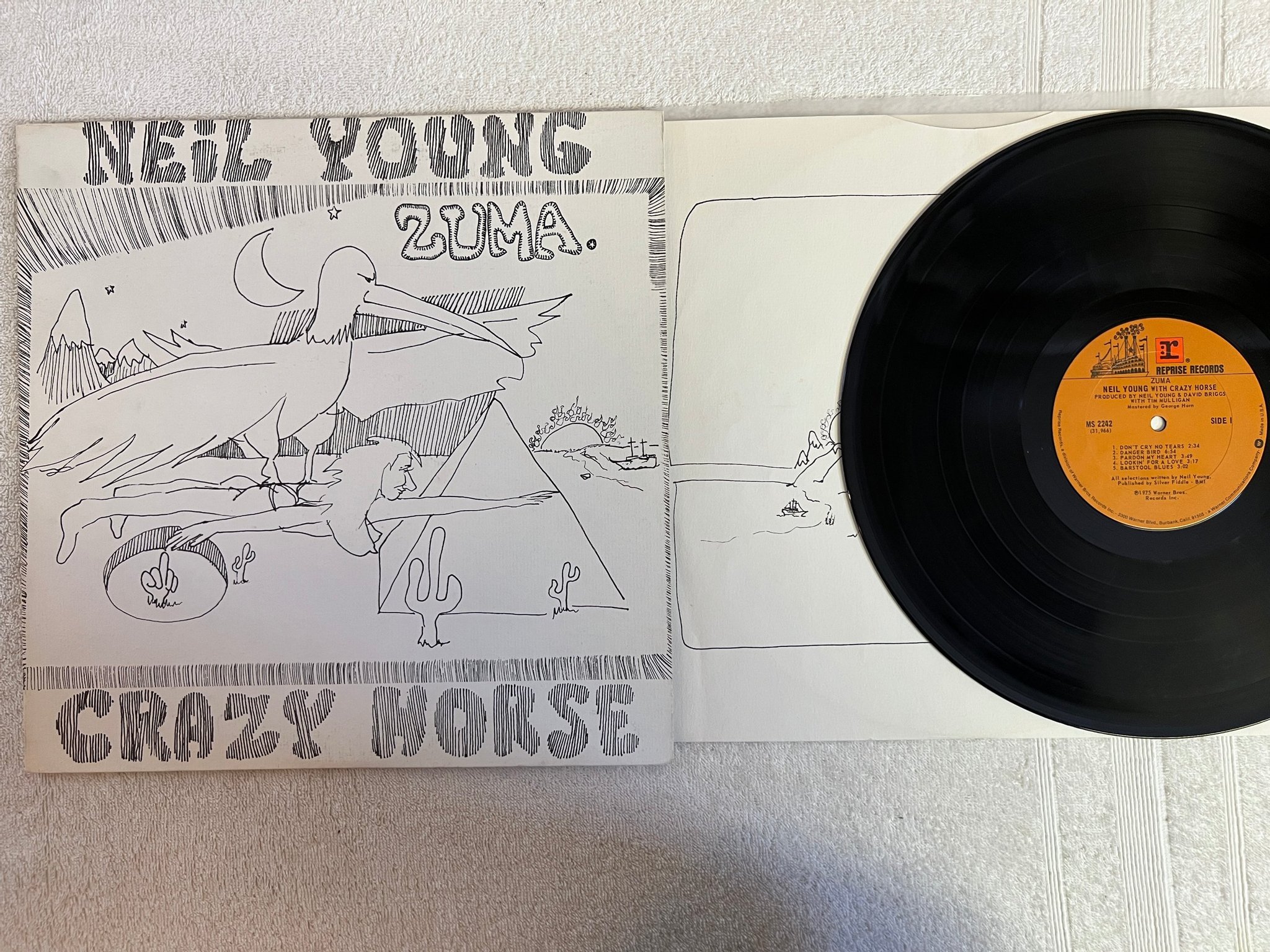 Omslagsbild för skivan NEIL YOUNG zuma LP -75 US REPRISE MS 2242