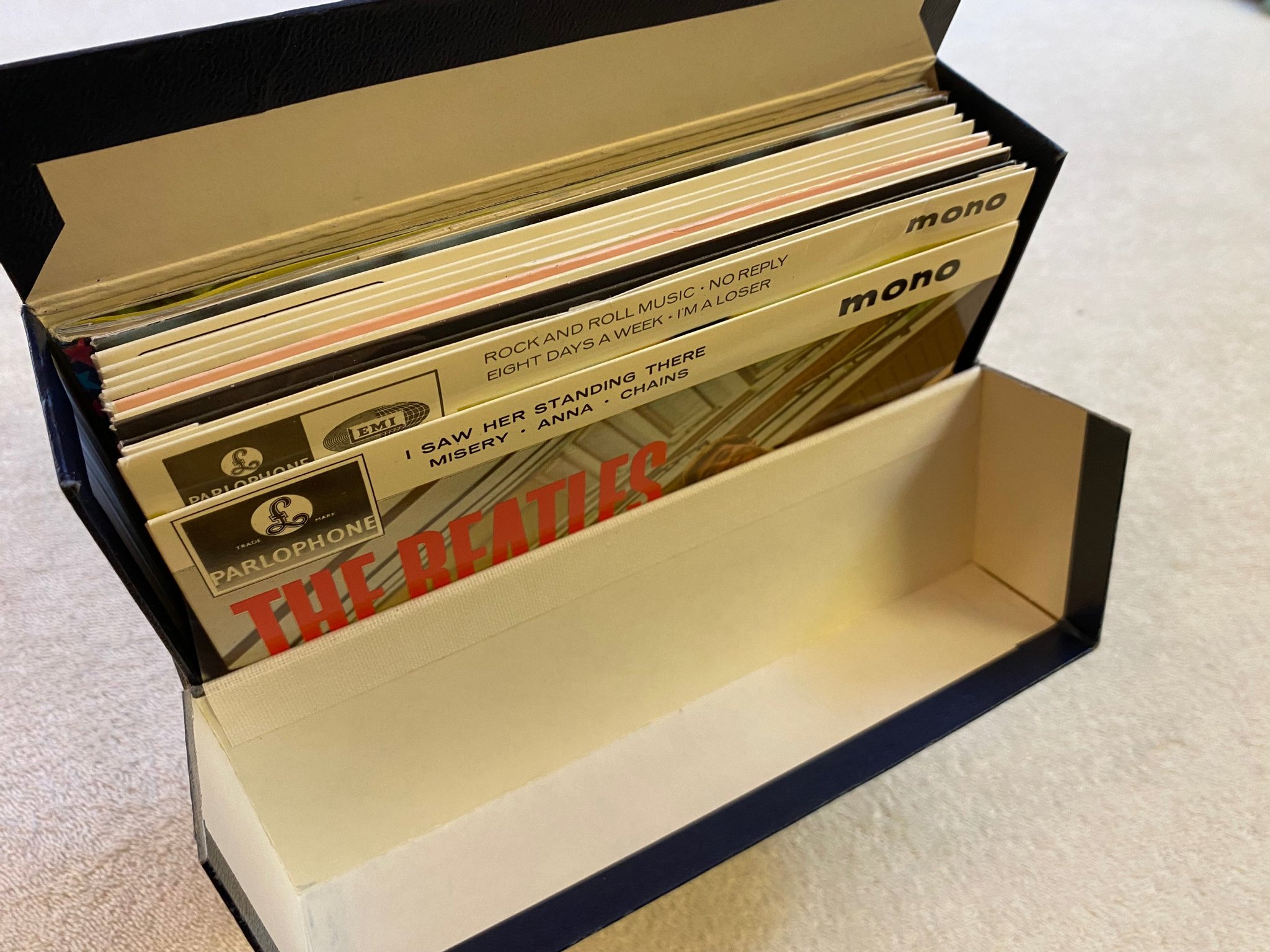 Omslagsbild för skivan THE BEATLES E.P. Collection 15x7"ep BOX UK PARLOPHONE BEP 14 