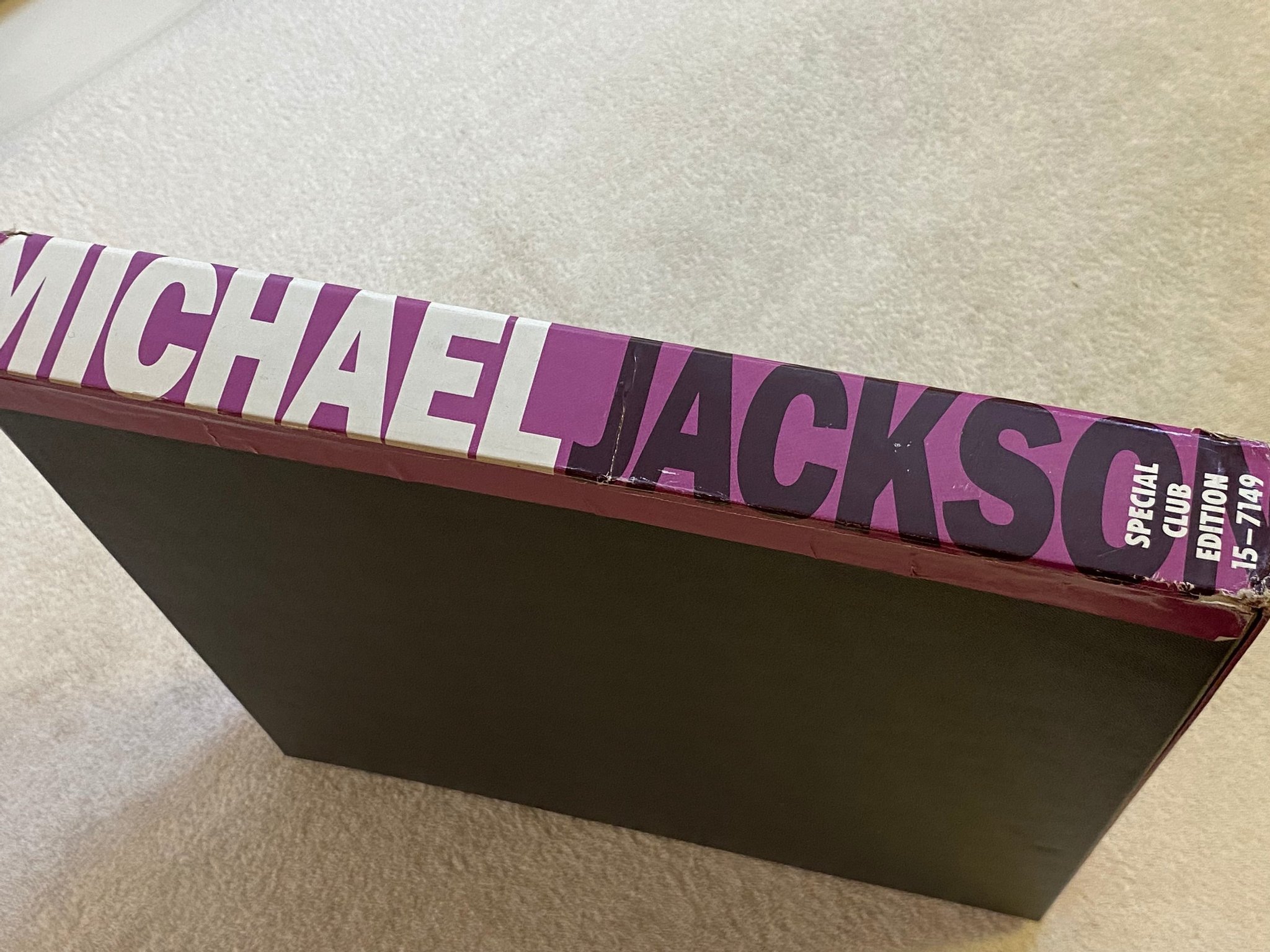 Omslagsbild för skivan MICHAEL JACKSON special club edition 3xLP box 15-7149 *** MEGA RARE ***