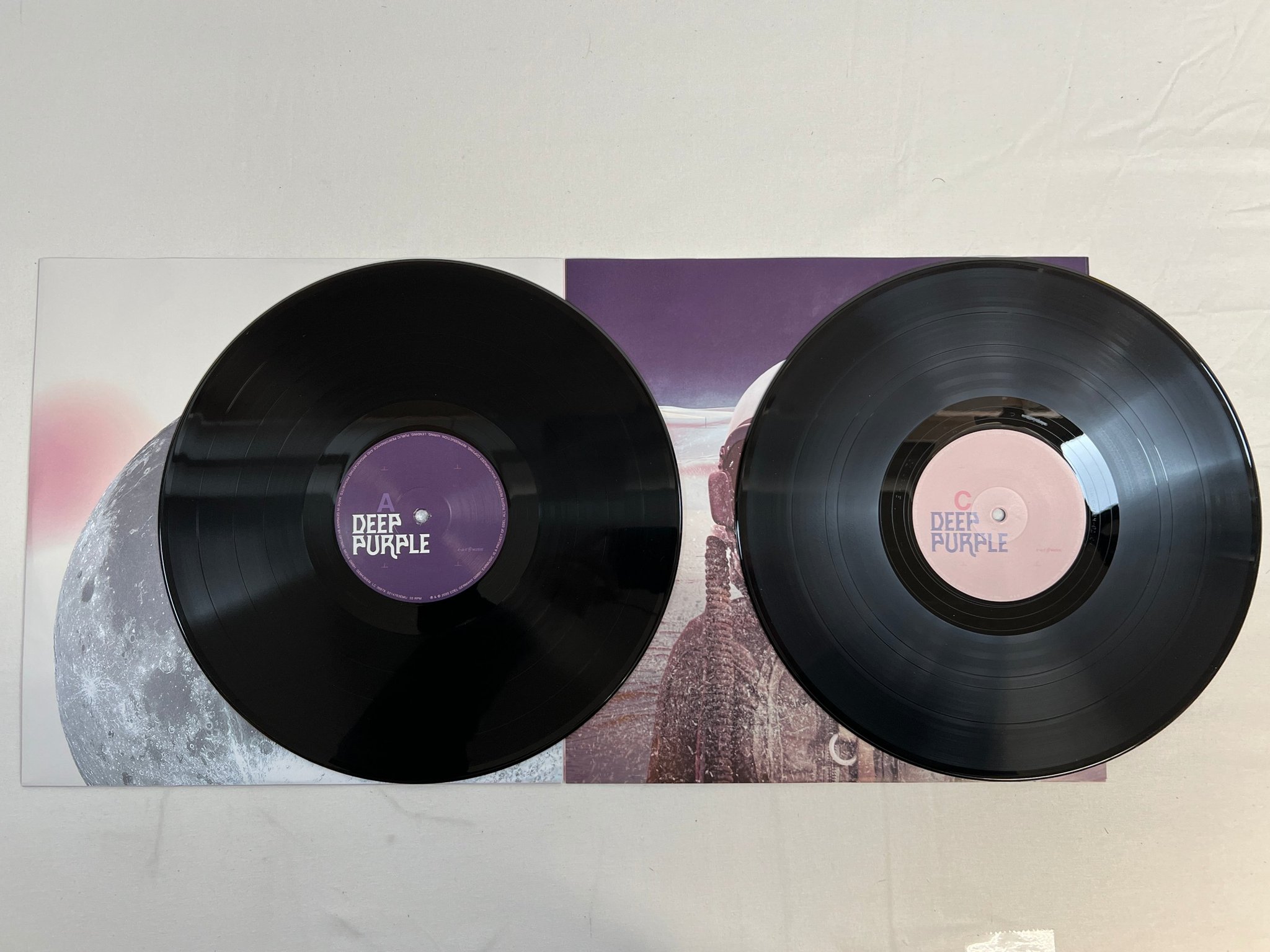 Omslagsbild för skivan DEEP PURPLE s/t 2xLP 2020 EAR MUSIC 0214763EMU