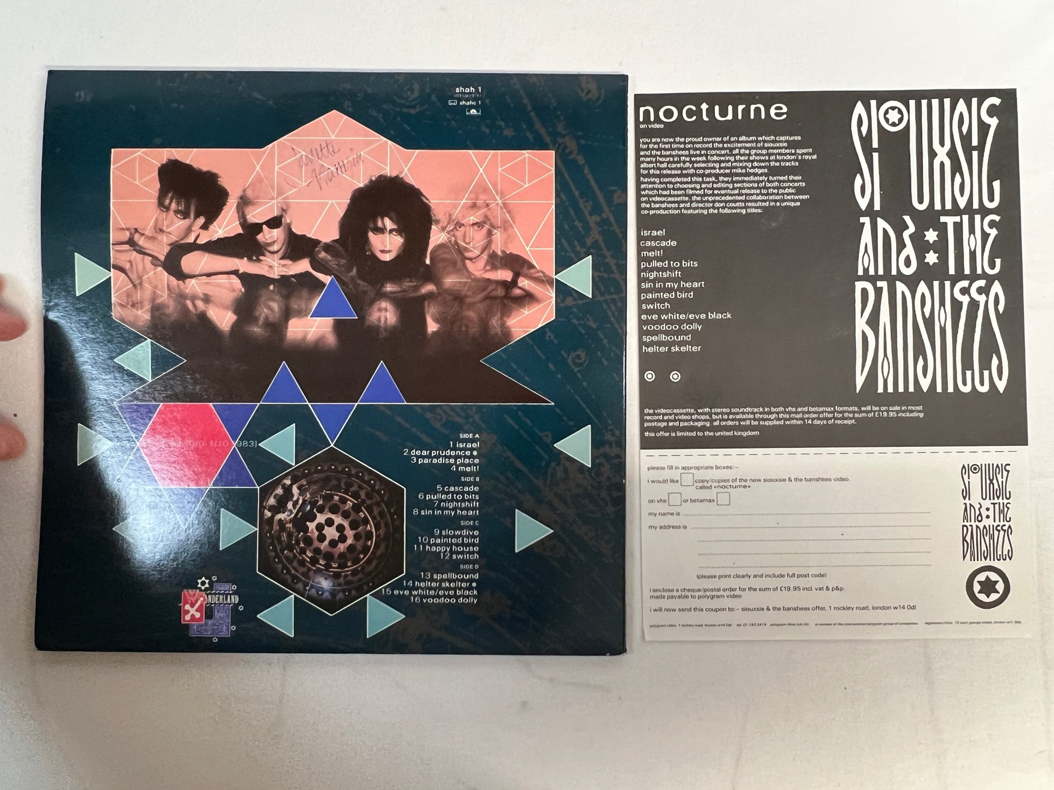 Omslagsbild för skivan SIOUXSIE AND THE BANSHEES nocturne 2xLP -83 UK WONDERLAND shah 1