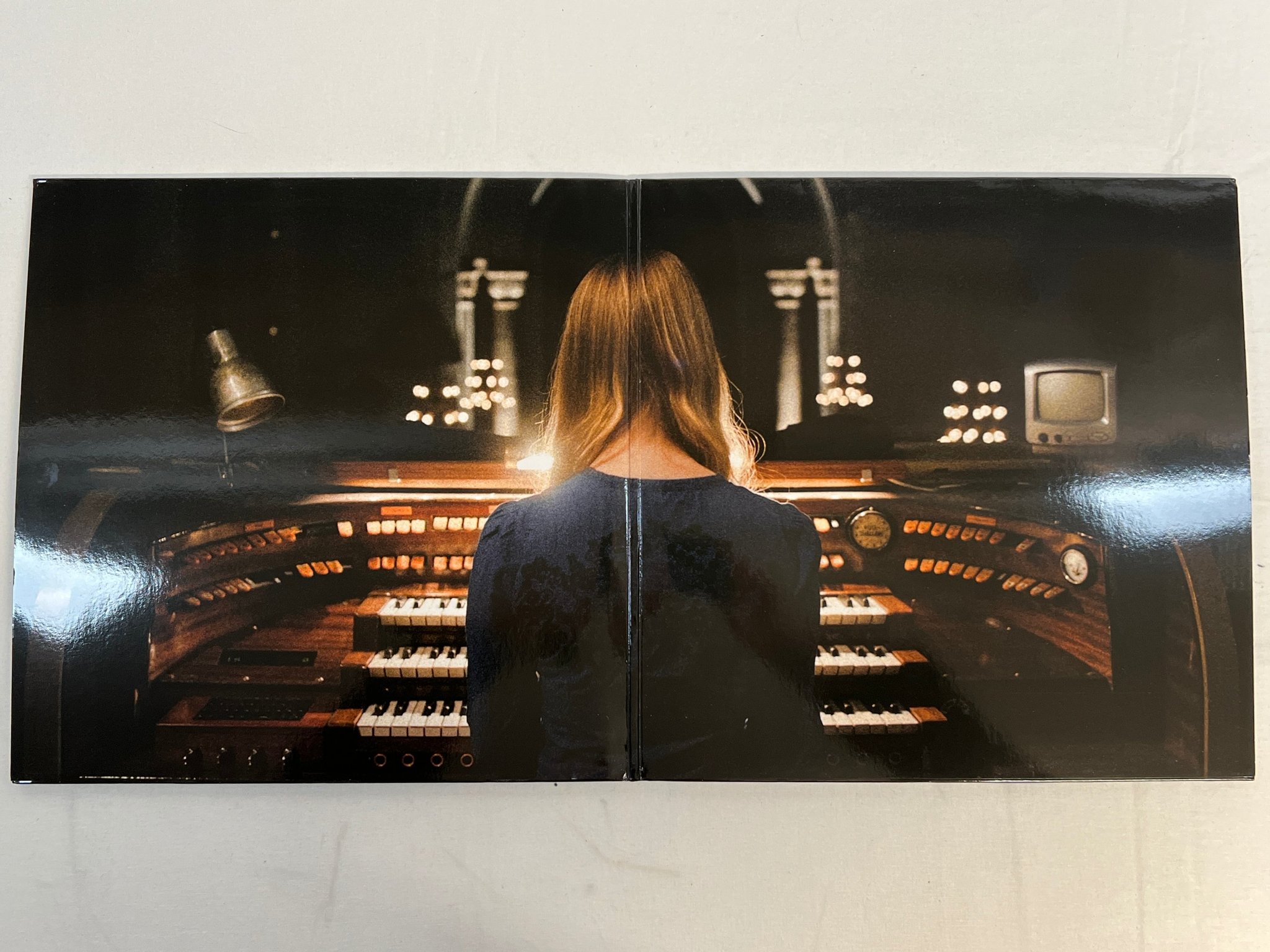 Omslagsbild för skivan ANNA VON HAUSSWOLFF Ceremony 2xLP 2013 CITY SLANG Slang50053LP