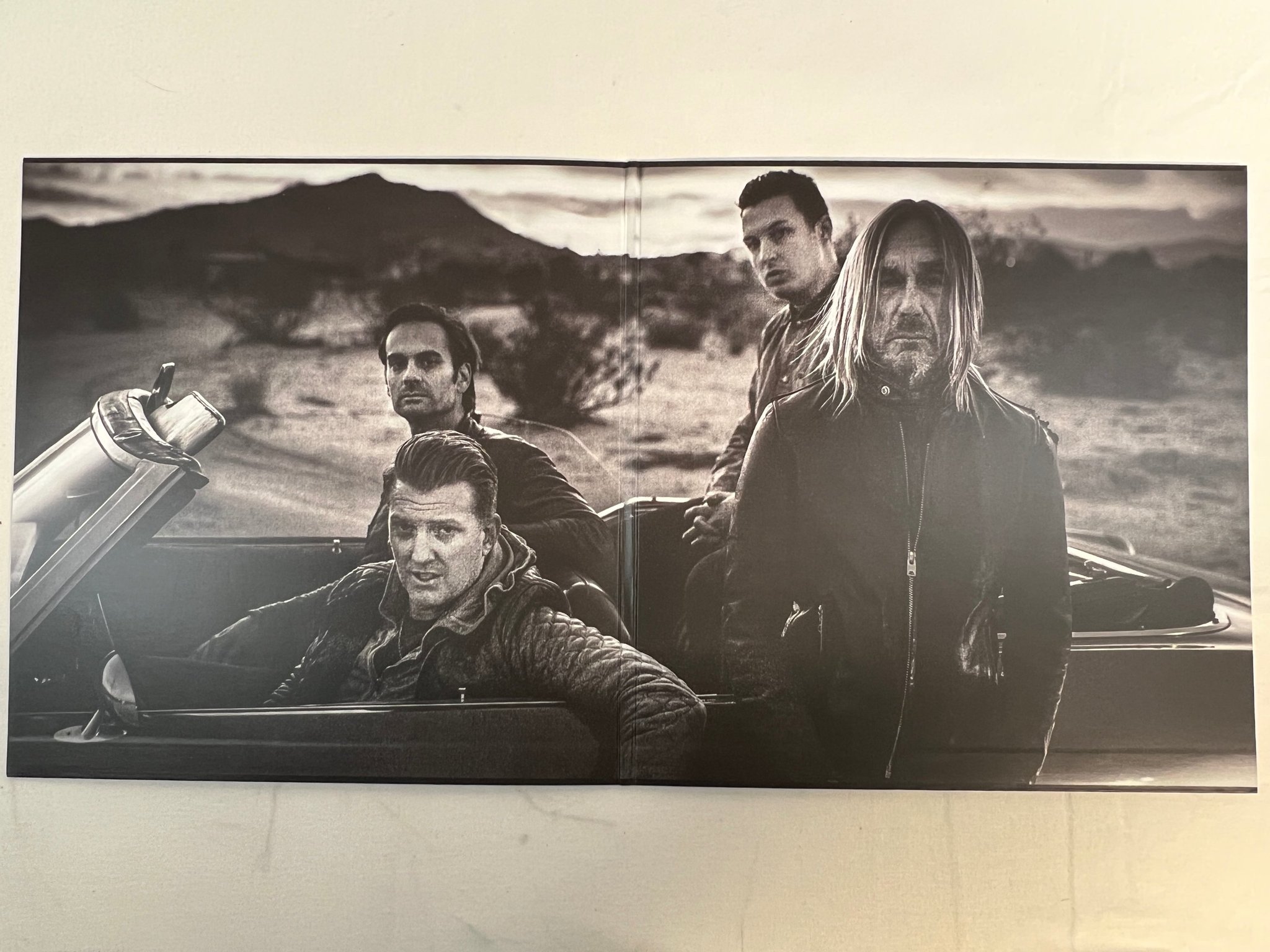 Omslagsbild för skivan IGGY POP Post Pop Depression LP 2016 EU CAROLINE CAROL011LPX