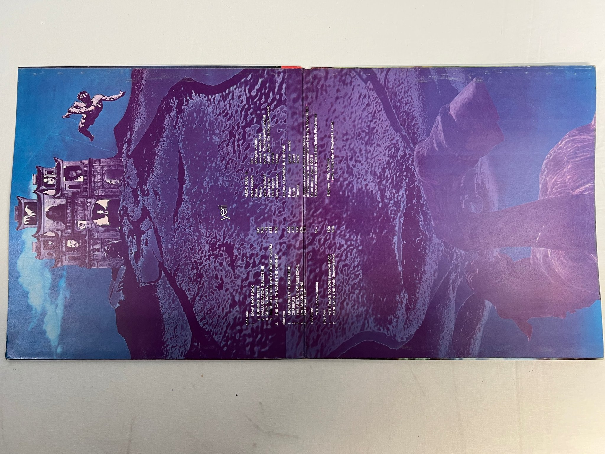 Omslagsbild för skivan AMON DUUL II yeti 2xLP -70 UK LIBERTY LSP 102