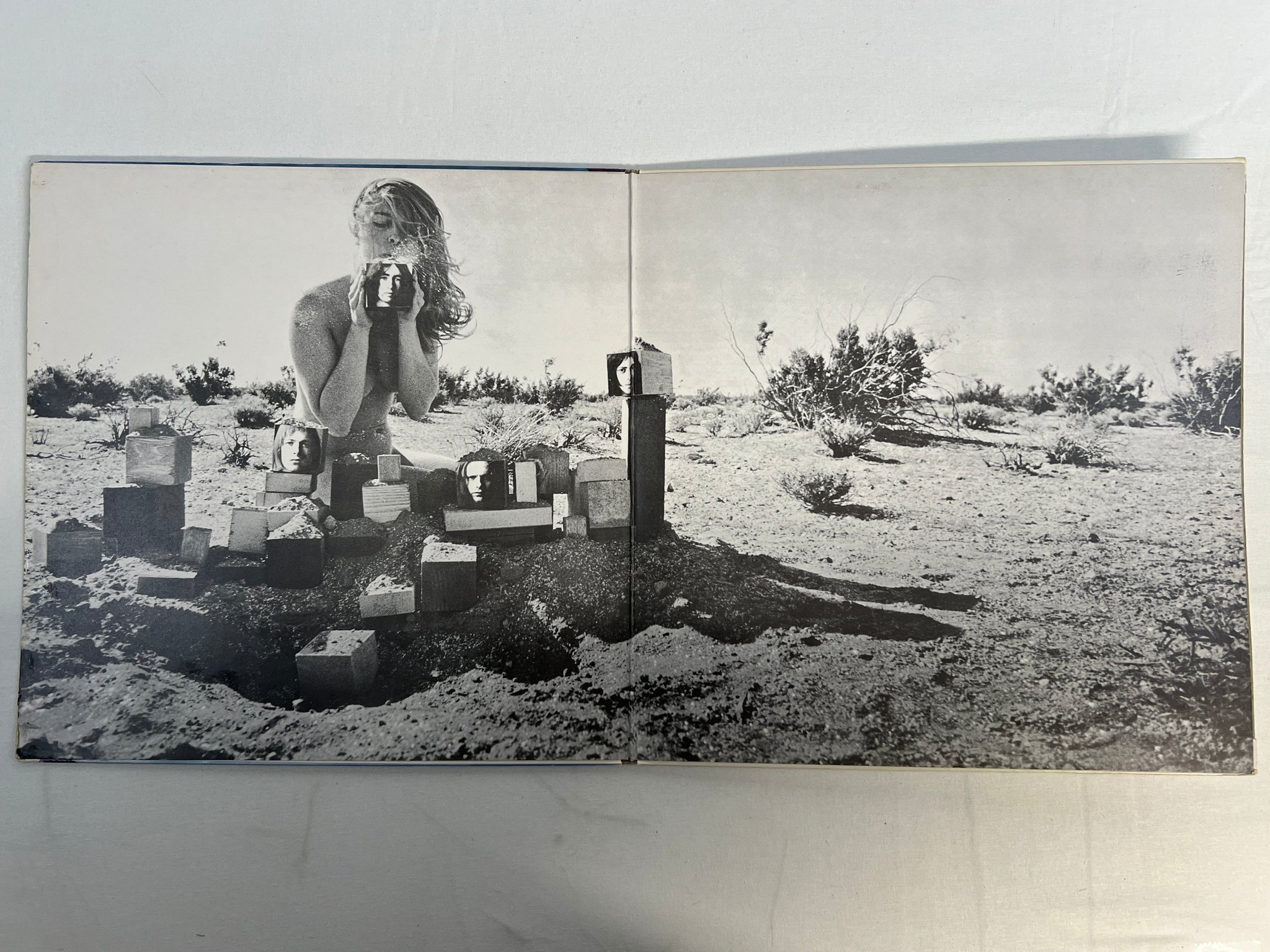 Omslagsbild för skivan FREE s/t LP -69 UK pink ISLAND ILPS 9104