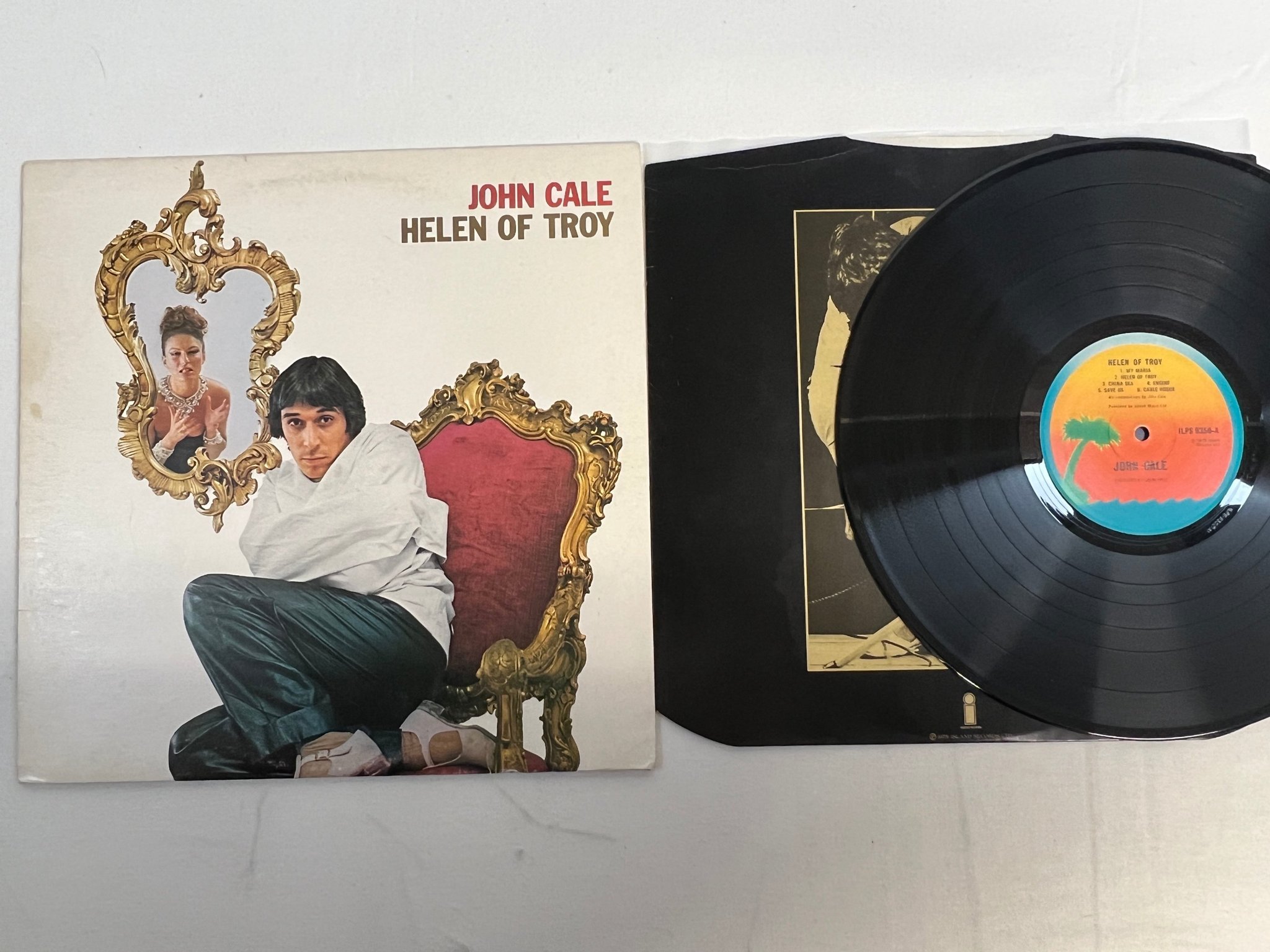 Omslagsbild för skivan JOHN CALE helen of troy LP -75 UK ISLAND ILPS 9350
