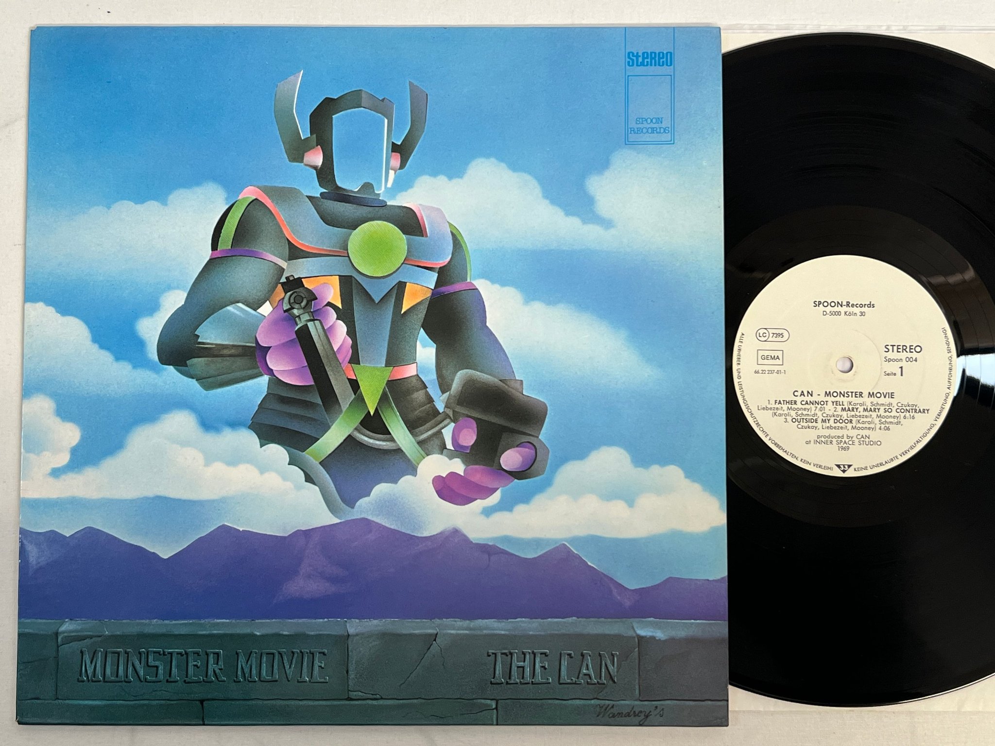 Omslagsbild för skivan CAN monster movie LP re Ger SPOON 004 kraut