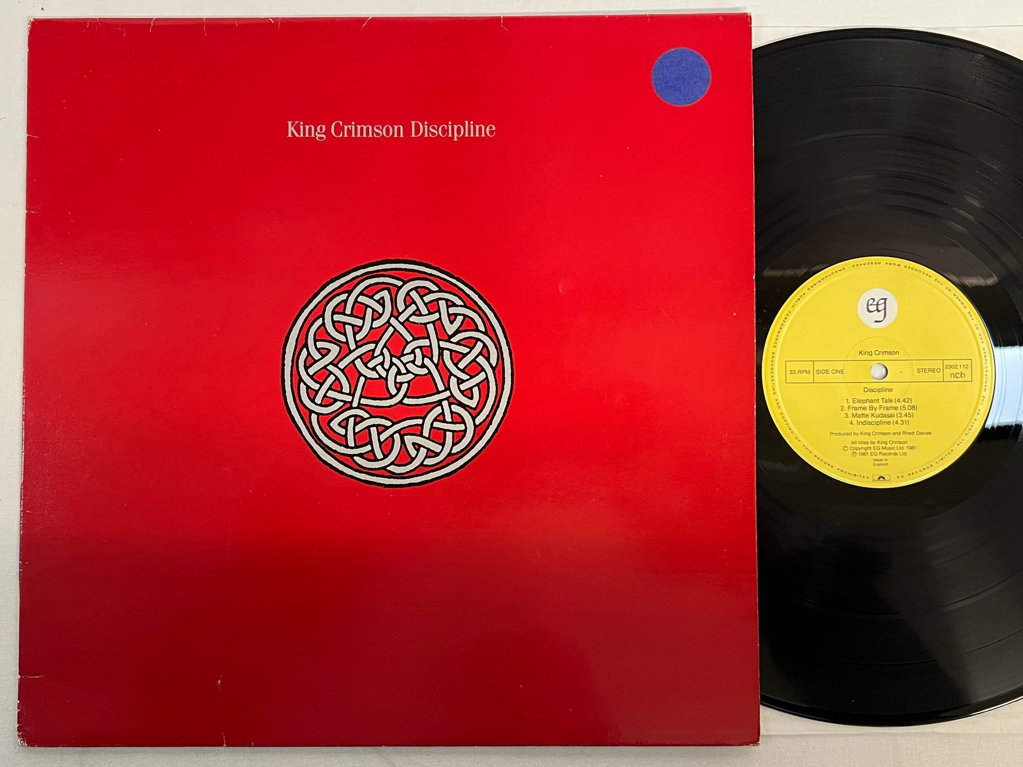 Omslagsbild för skivan KING CRIMSON discipline LP -81 ncb EG 2302112