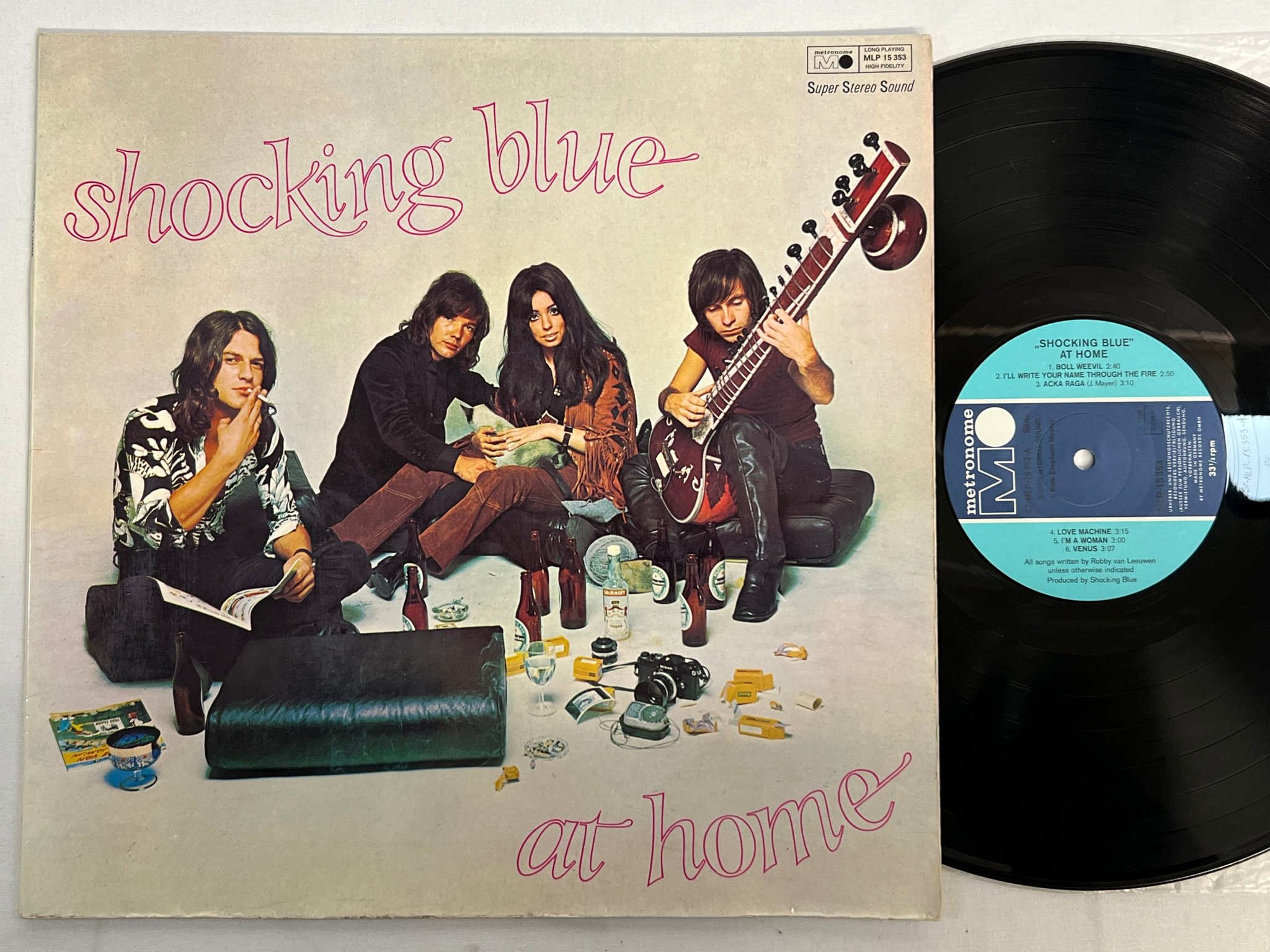 Omslagsbild för skivan SHOCKING BLUE At Home LP -69 Ger METRONOME MLP 15353