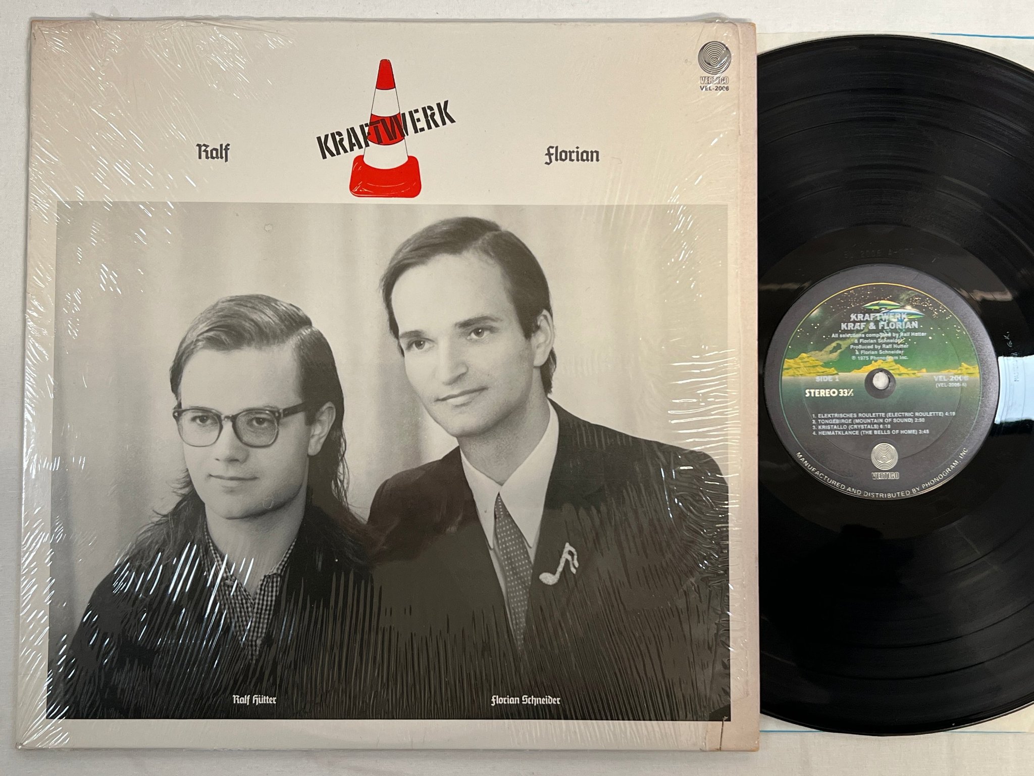Omslagsbild för skivan KRAFTWERK "Kraf" & Florian LP -75 US VERTIGO VEL-2006 misprint KRAUT