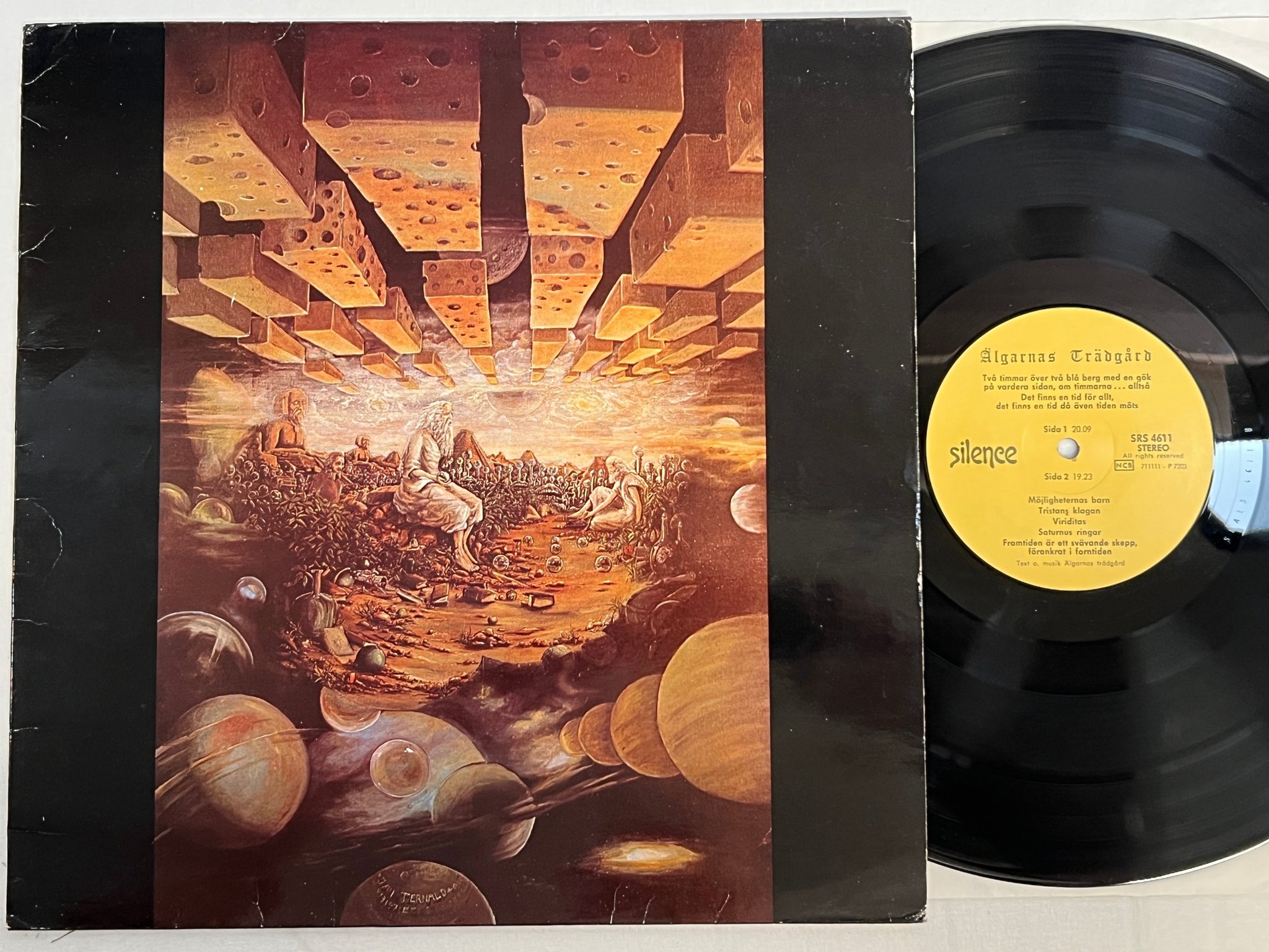 Omslagsbild för skivan ÄLGARNAS TRÄDGÅRD Framtiden Är Ett Svävande Skepp LP -72/73 SILENCE SRS 4611