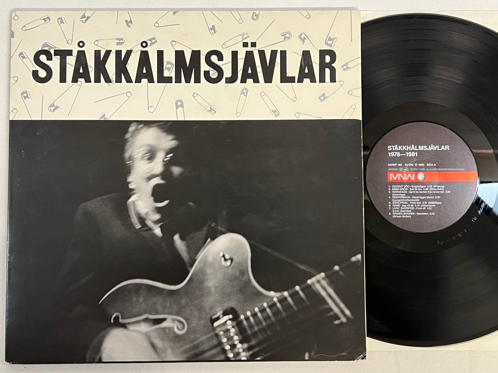Omslagsbild för skivan V/A Ståkkålmsjävlar 1978-1981 LP -89 MNWP 182 numbered Ed #2155