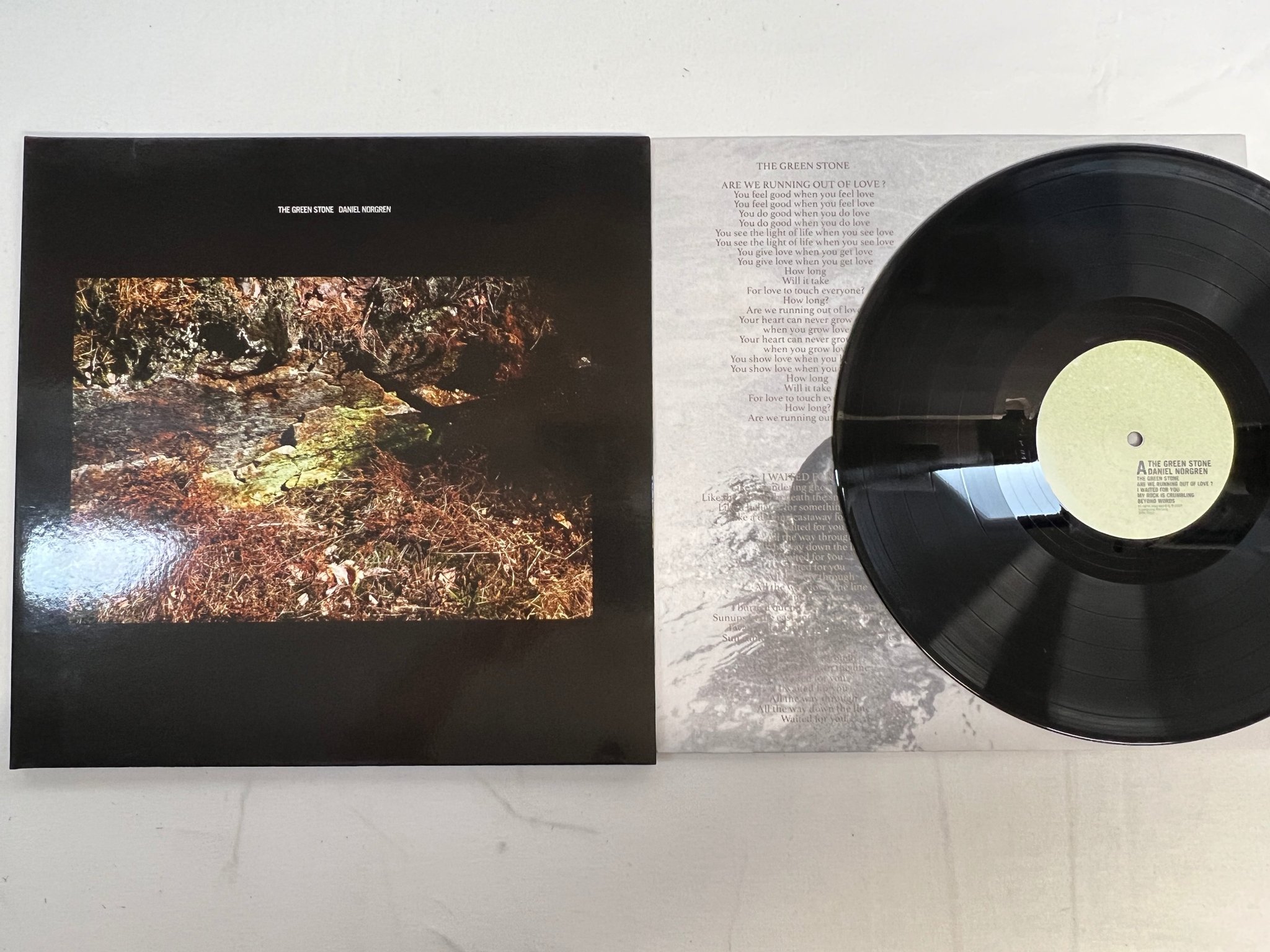 Omslagsbild för skivan DANIEL NORGREN the green stone LP 2015 SUPERPUMA SPRLP010 