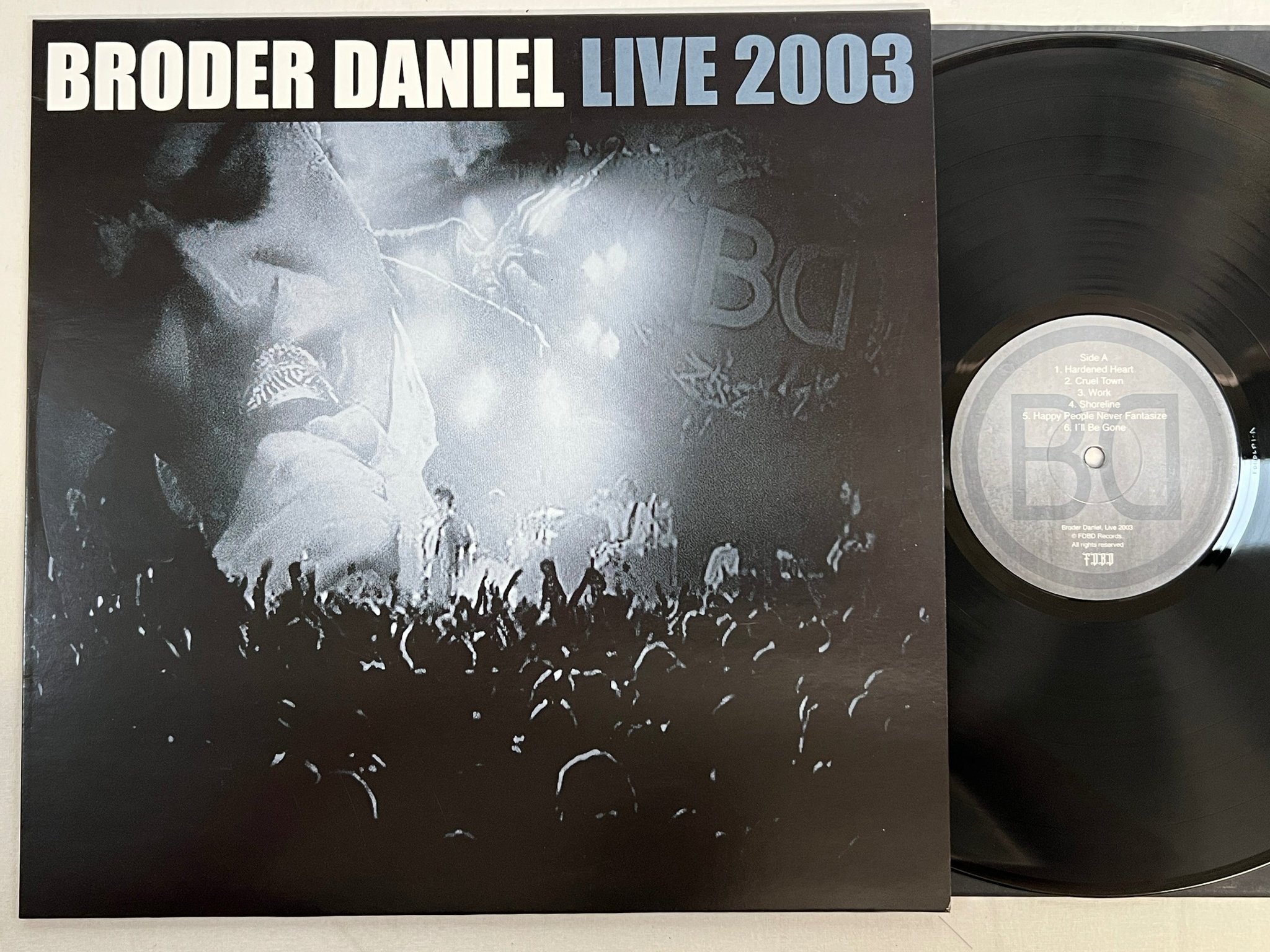 Omslagsbild för skivan BRODER DANIEL Live 2003 LP 2019 Swe FOBDLP1 indie rock 