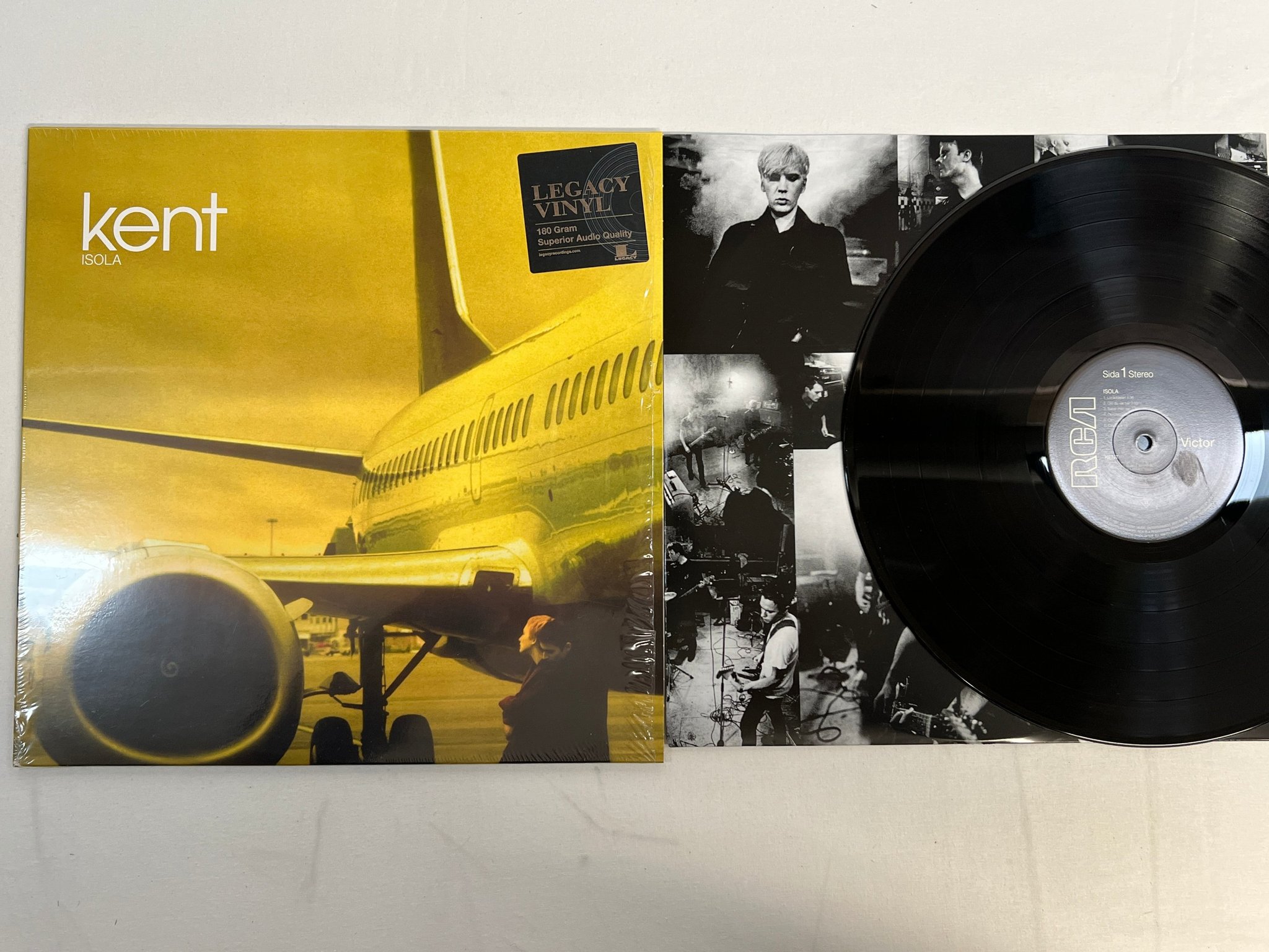 Omslagsbild för skivan KENT Isola LP re 2015 LEGACY 88875116251