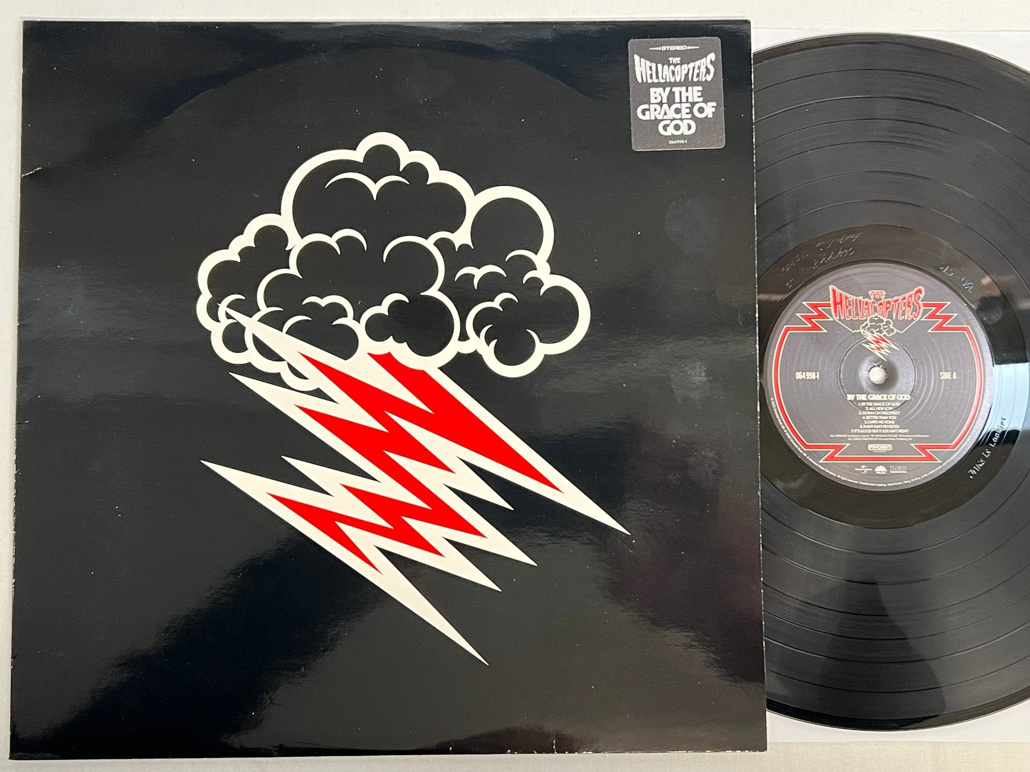 Omslagsbild för skivan THE HELLACOPTERS By The Grace Of God LP 2002 UNIVERSAL 064 998-1 * RARE *
