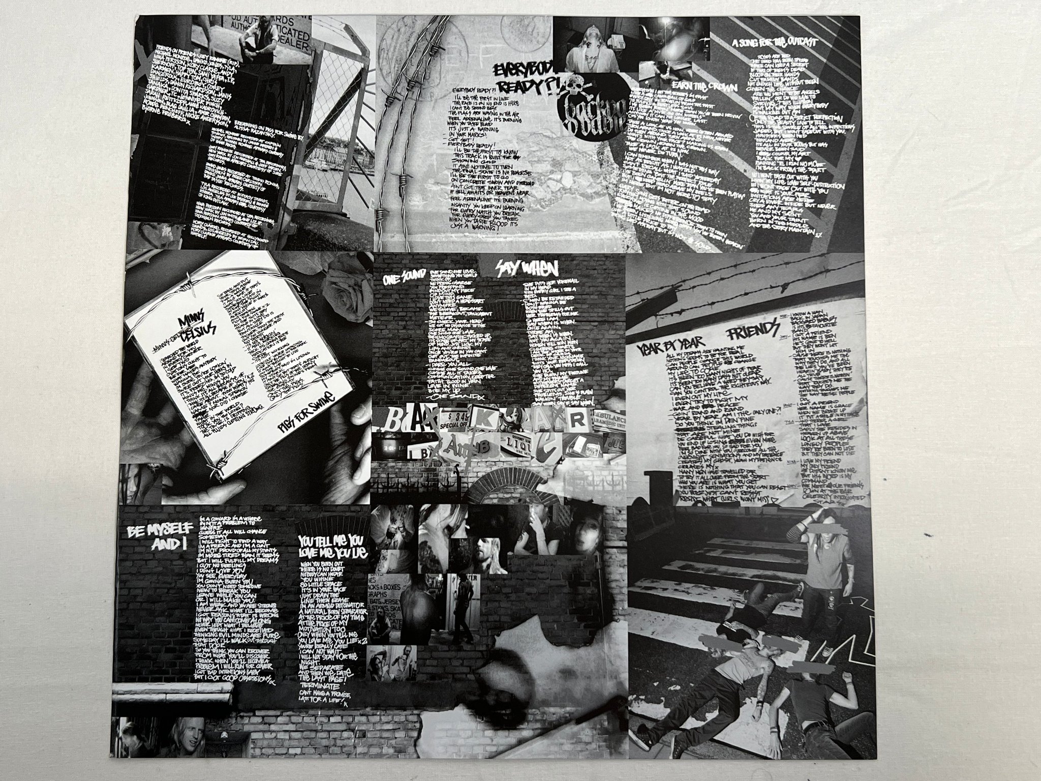 Omslagsbild för skivan BACKYARD BABIES Stockholm Syndrome LP 2003 RCA 82876572441