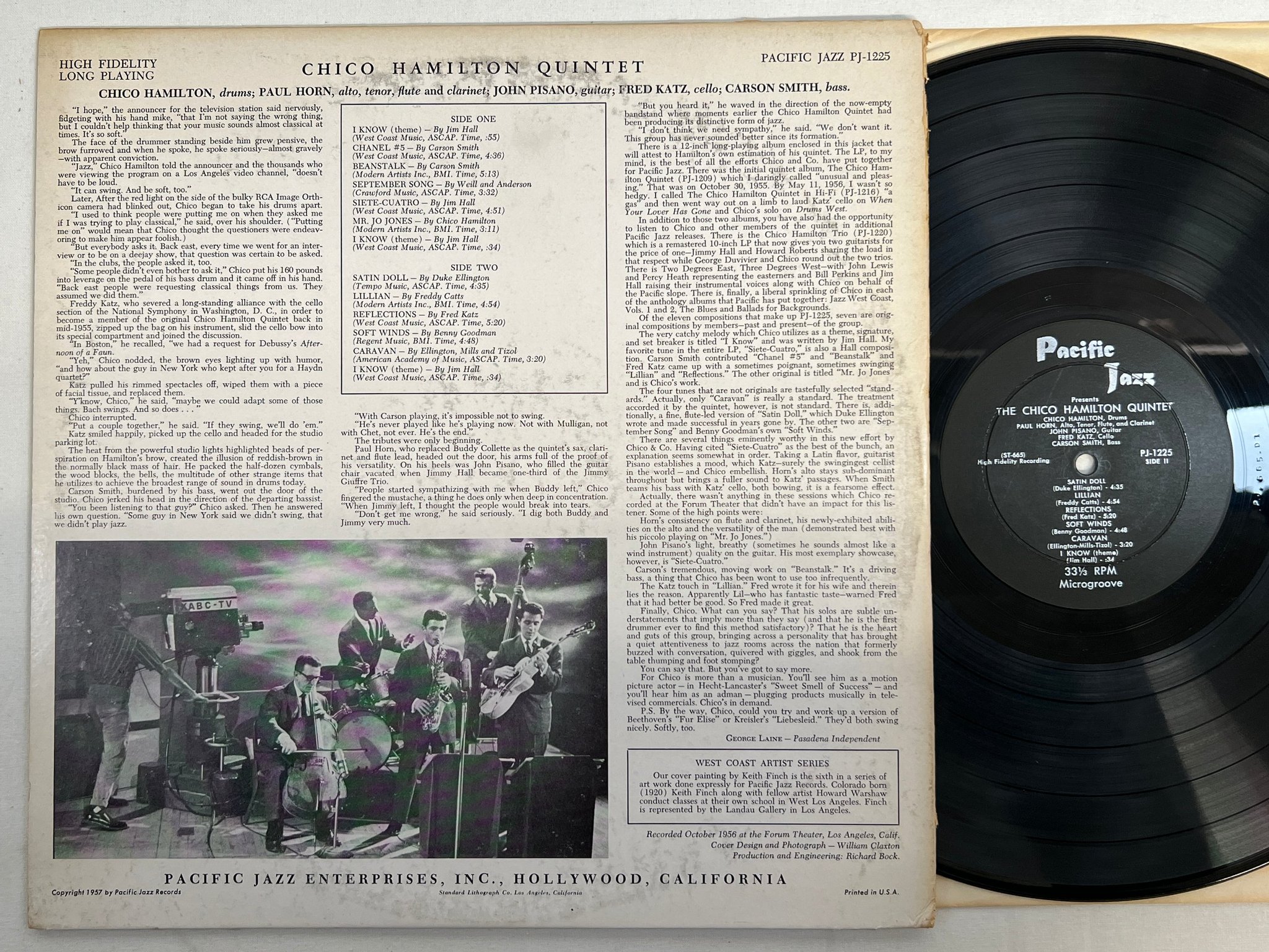 Omslagsbild för skivan THE CHICO HAMILTON QUINTET LP -57 US PACIFIC JAZZ PJ-1225 