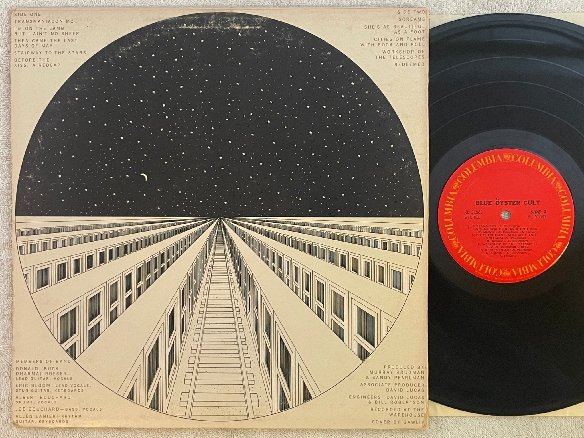 Omslagsbild för skivan BLUE ÖYSTER CULT s/t LP -72 US COLUMBIA KC 31063