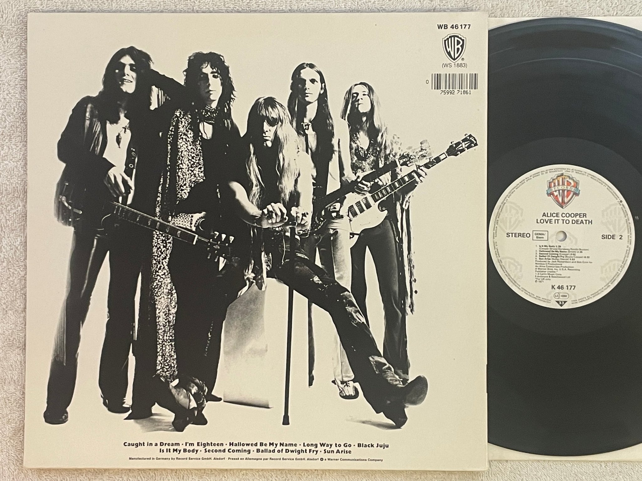 Omslagsbild för skivan ALICE COOPER love it to death LP re Ger WARNER K 46177