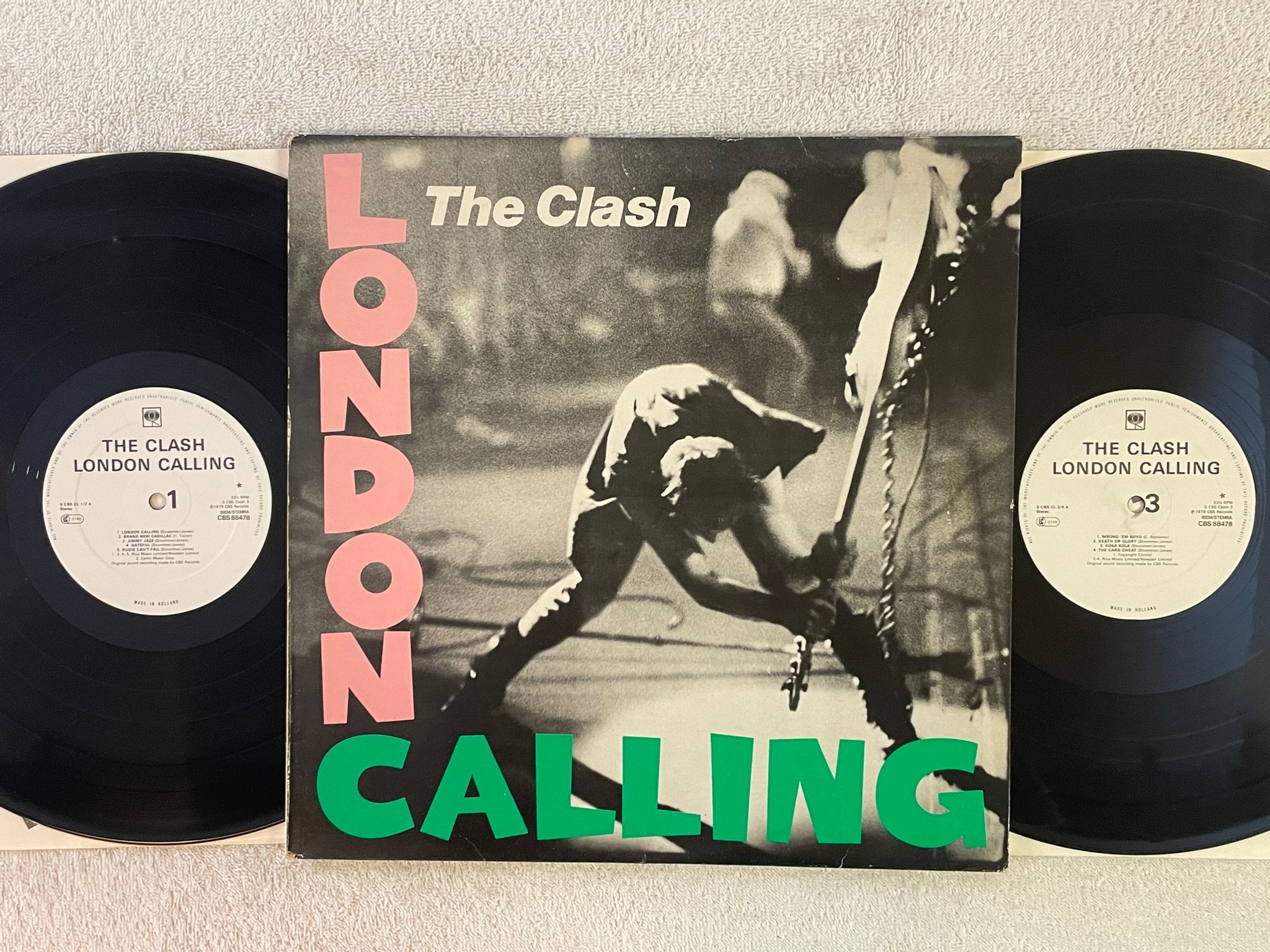 Omslagsbild för skivan THE CLASH London calling 2xLP -79 Hol CBS 88478