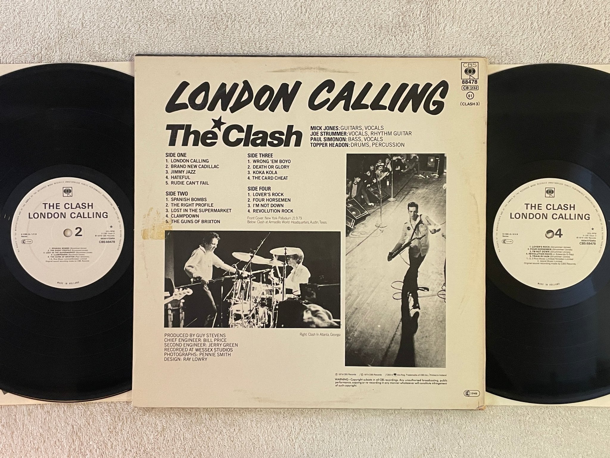 Omslagsbild för skivan THE CLASH London calling 2xLP -79 Hol CBS 88478