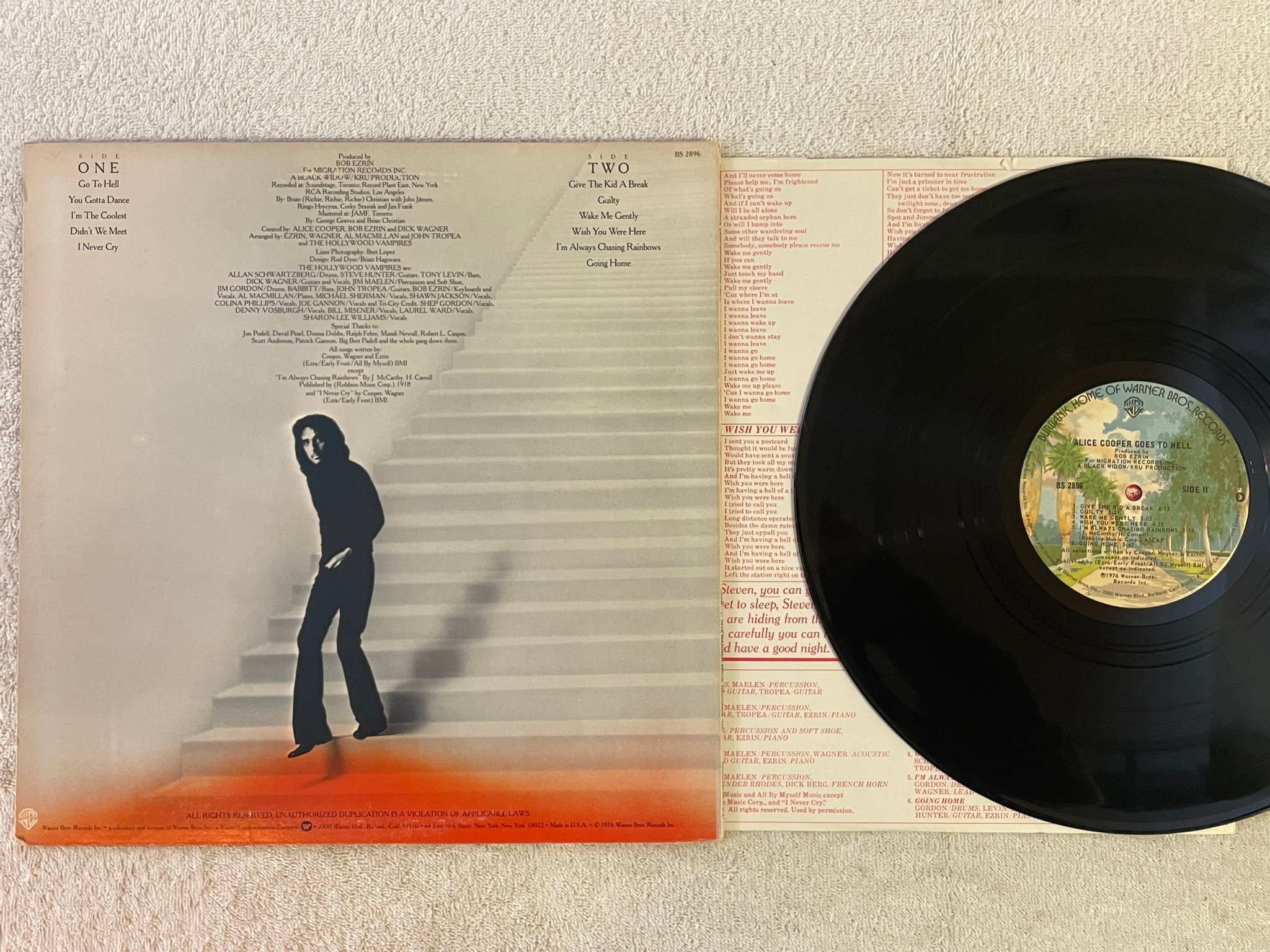 Omslagsbild för skivan ALICE COOPER goes to hell LP US WARNER BS 2896