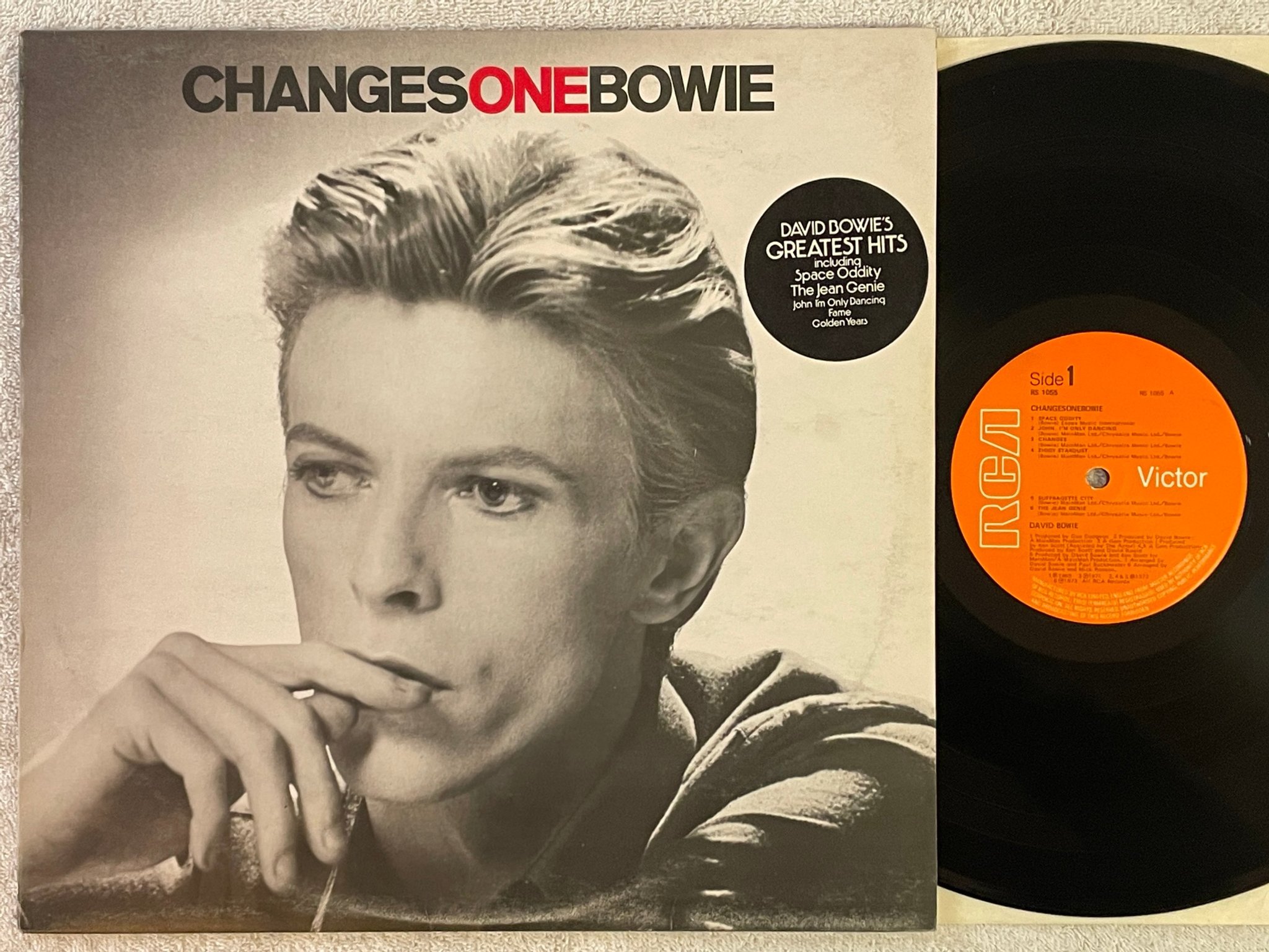 Omslagsbild för skivan DAVID BOWIE changesonebowie LP UK RCA RS 1055