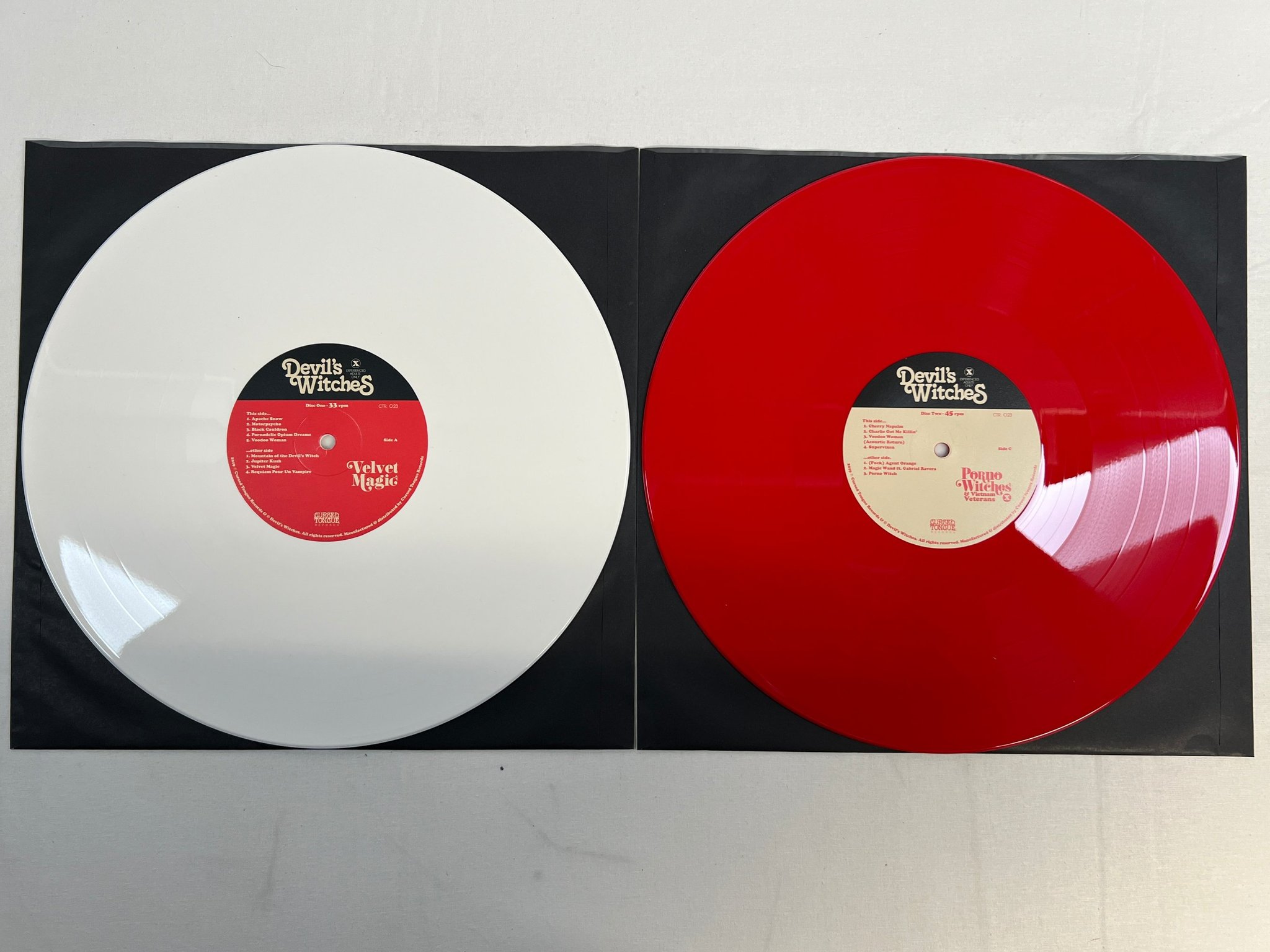 Omslagsbild för skivan DEVIL'S WITCHES The Audio Erotic Collection 2xLP 2019 Den CURSED TONGUE CTR-023