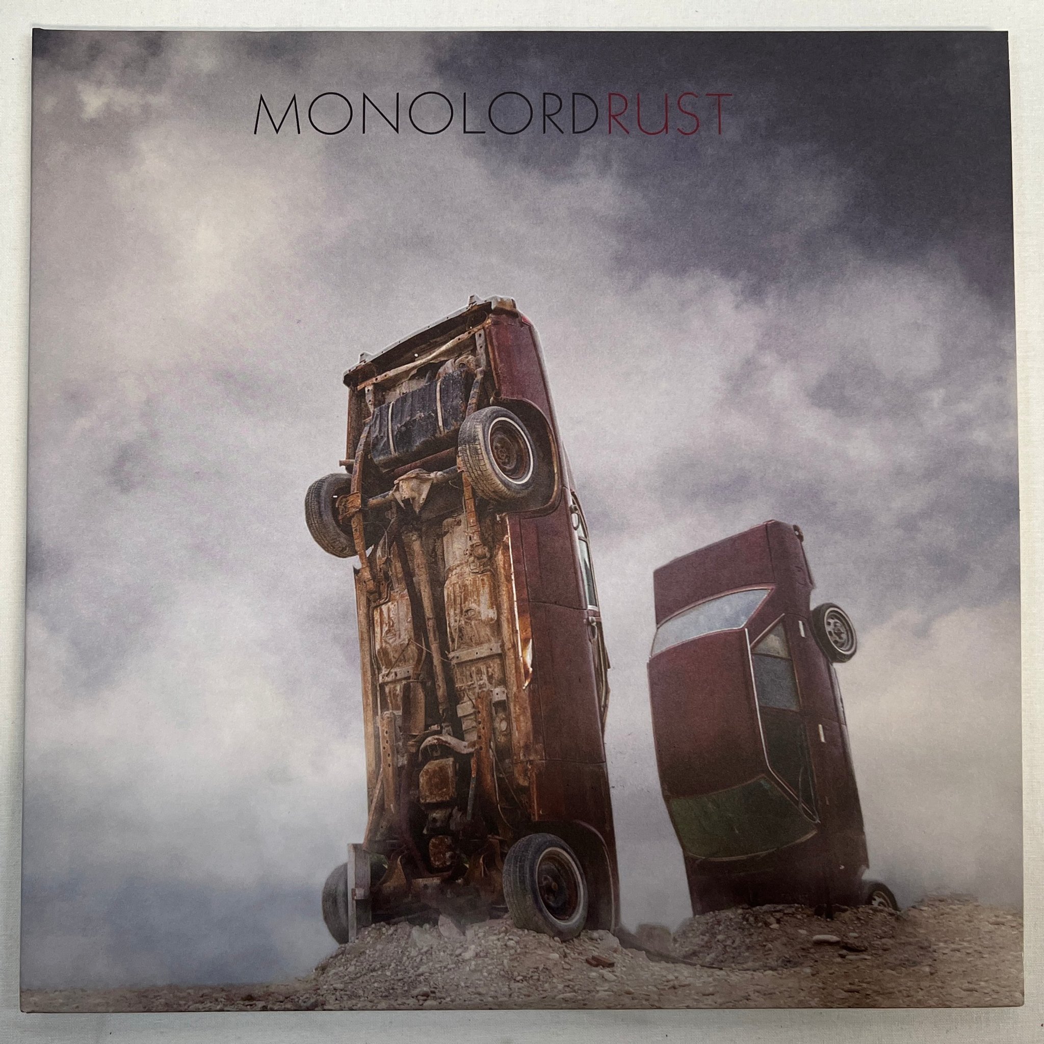 Omslagsbild för skivan MONOLORD Rust 2xLP 2017 US numbered DENIM SLEEVE ** MEGA RARE **