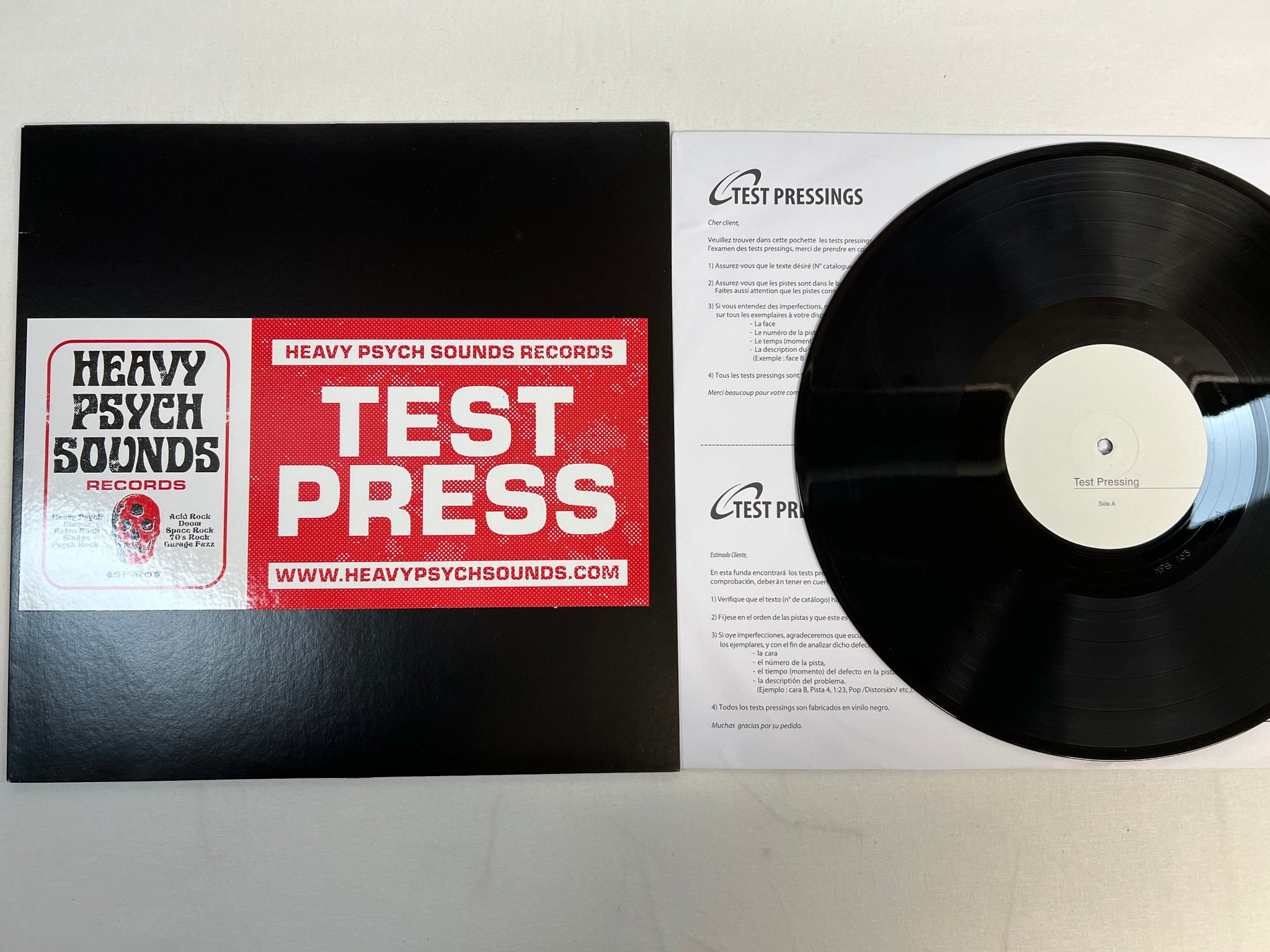 Omslagsbild för skivan NEBULA Holy Shit LP 2019 Ita HEAVY PSYCH SOUNDS stoner ** R A R E **