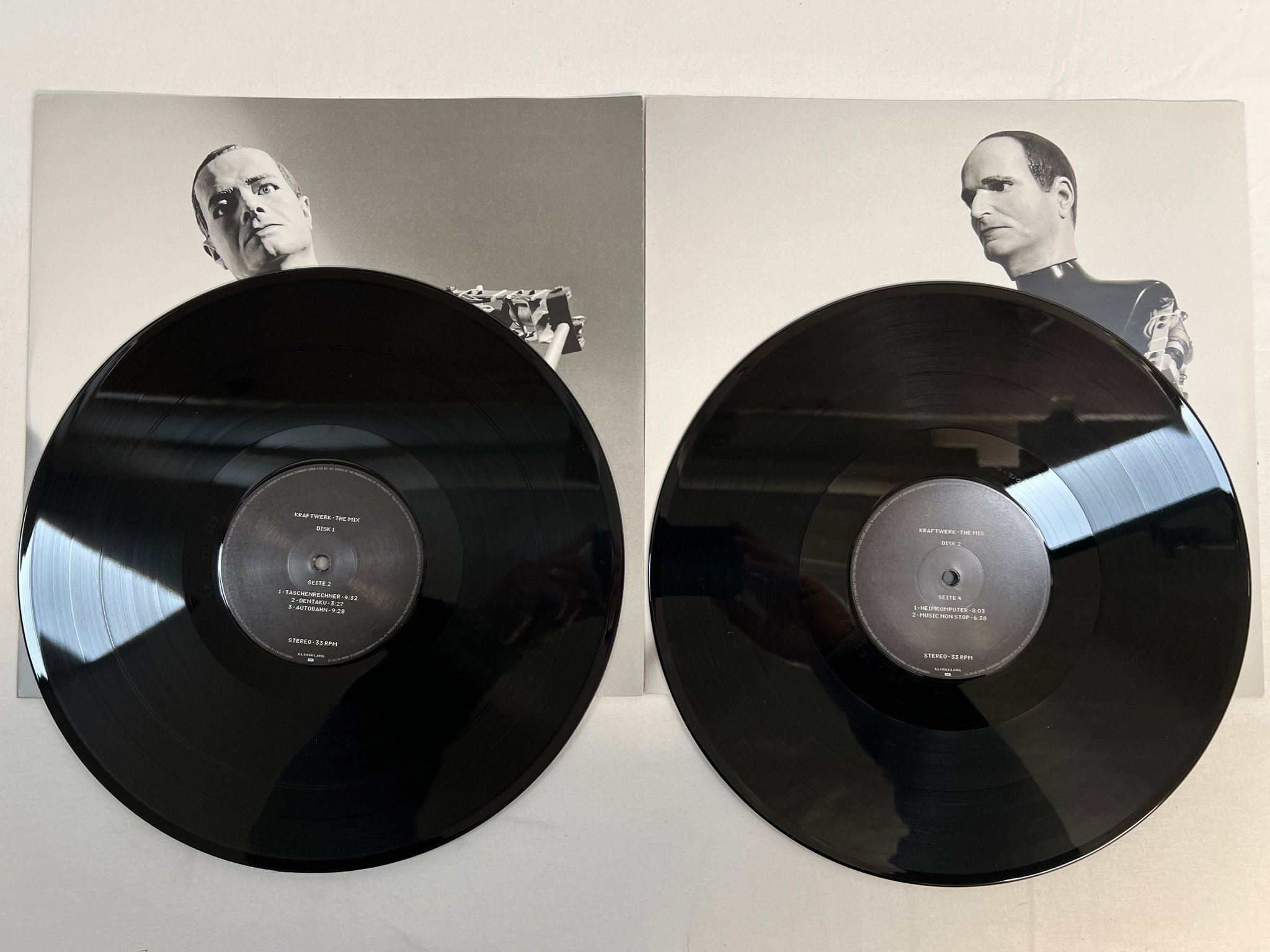 Omslagsbild för skivan KRAFTWERK The Mix 2xLP -91/2009 KLING KLANG 509996 9959219 180GRAM