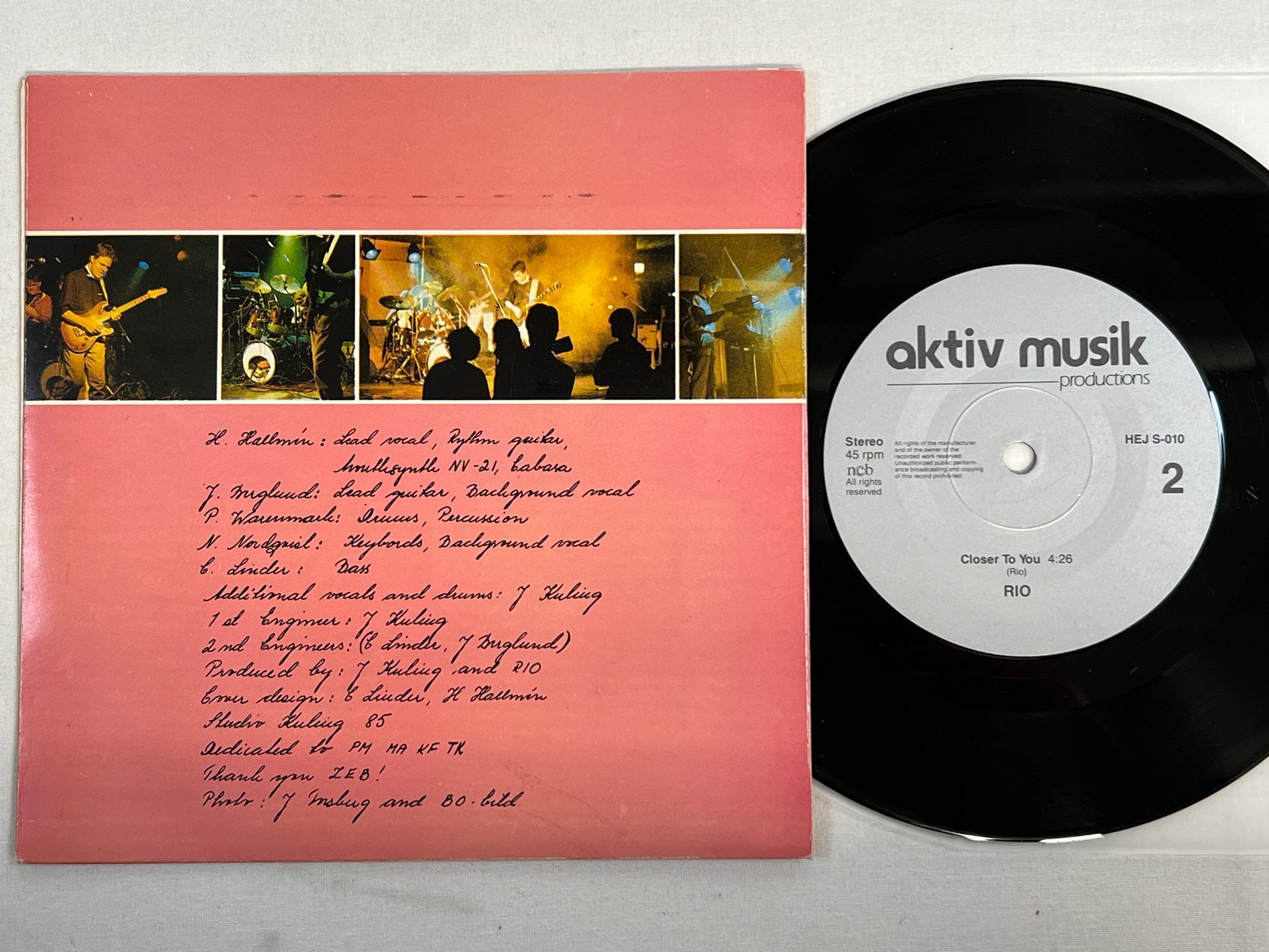 Omslagsbild för skivan RIO on my side 7"single -85 Swe AKTIV MUSIK HEJ S-010 rare AOR 