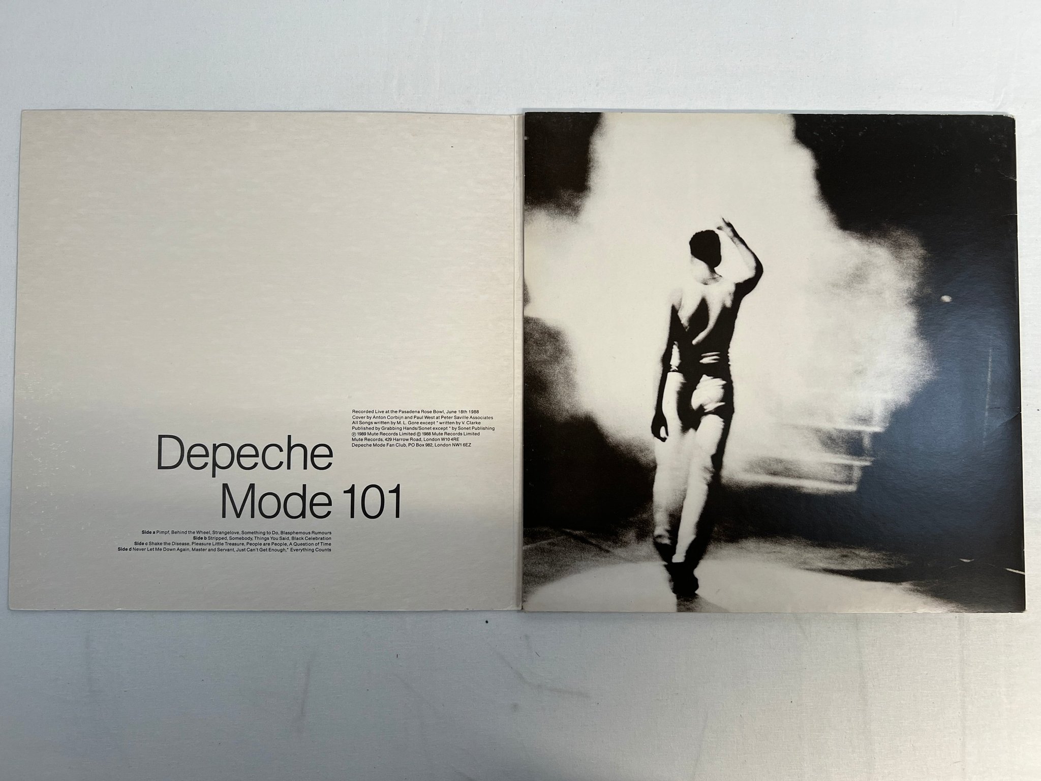 Omslagsbild för skivan DEPECHE MODE 101 2xLP -89 ncb MUTE STUMM 101 