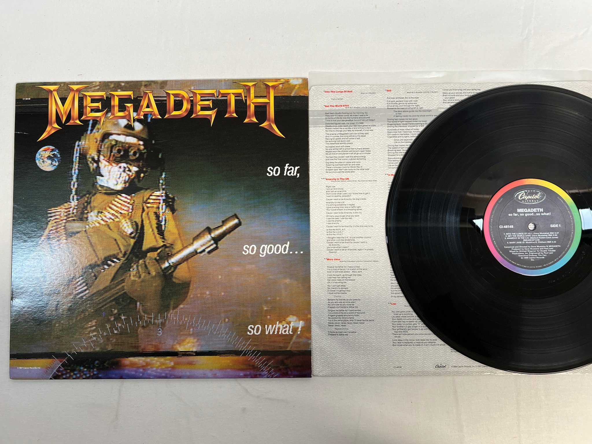 Omslagsbild för skivan MEGADETH So Far, So Good... So What! LP -88 Can CAPITOL C1-48148