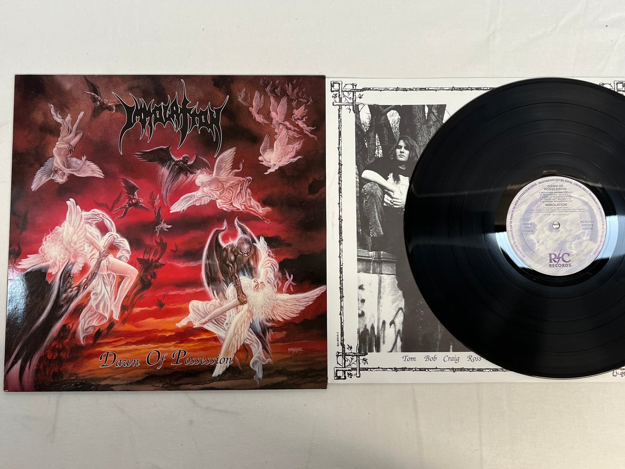 Omslagsbild för skivan IMMOLATION Dawn Of Possession LP -91 Hol R/C RC 9310-1